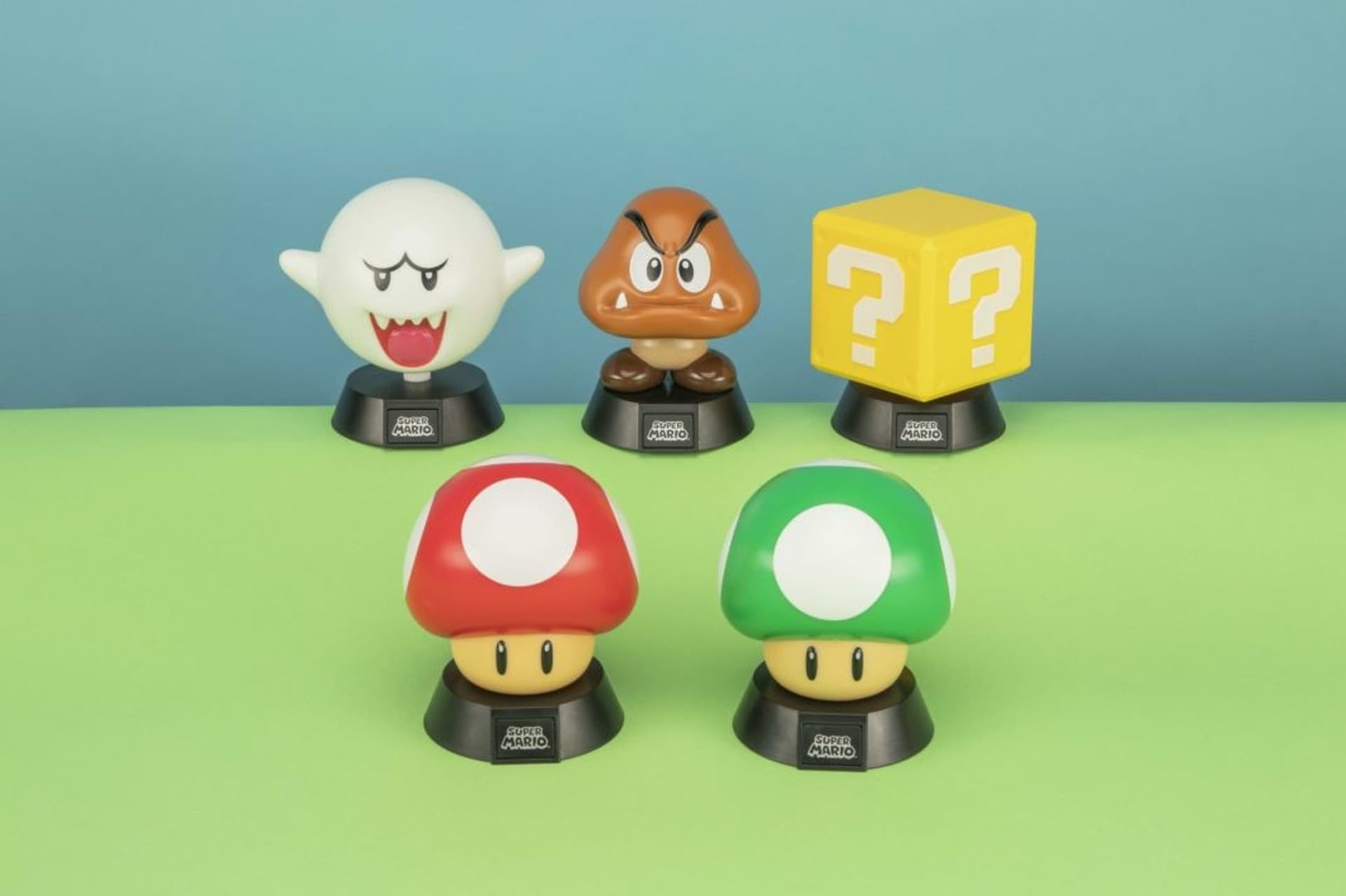 

SUPER MARIO - ŚWIECĄCA FIGURKA QUESTION BLOCK