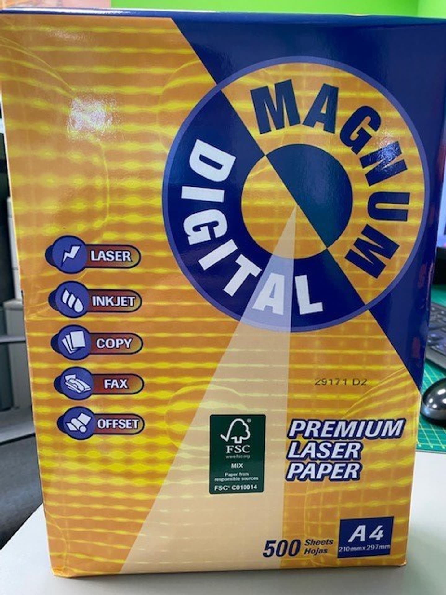

Papier Xero Magnum A4 75g/m2 500 szt. CIE 145