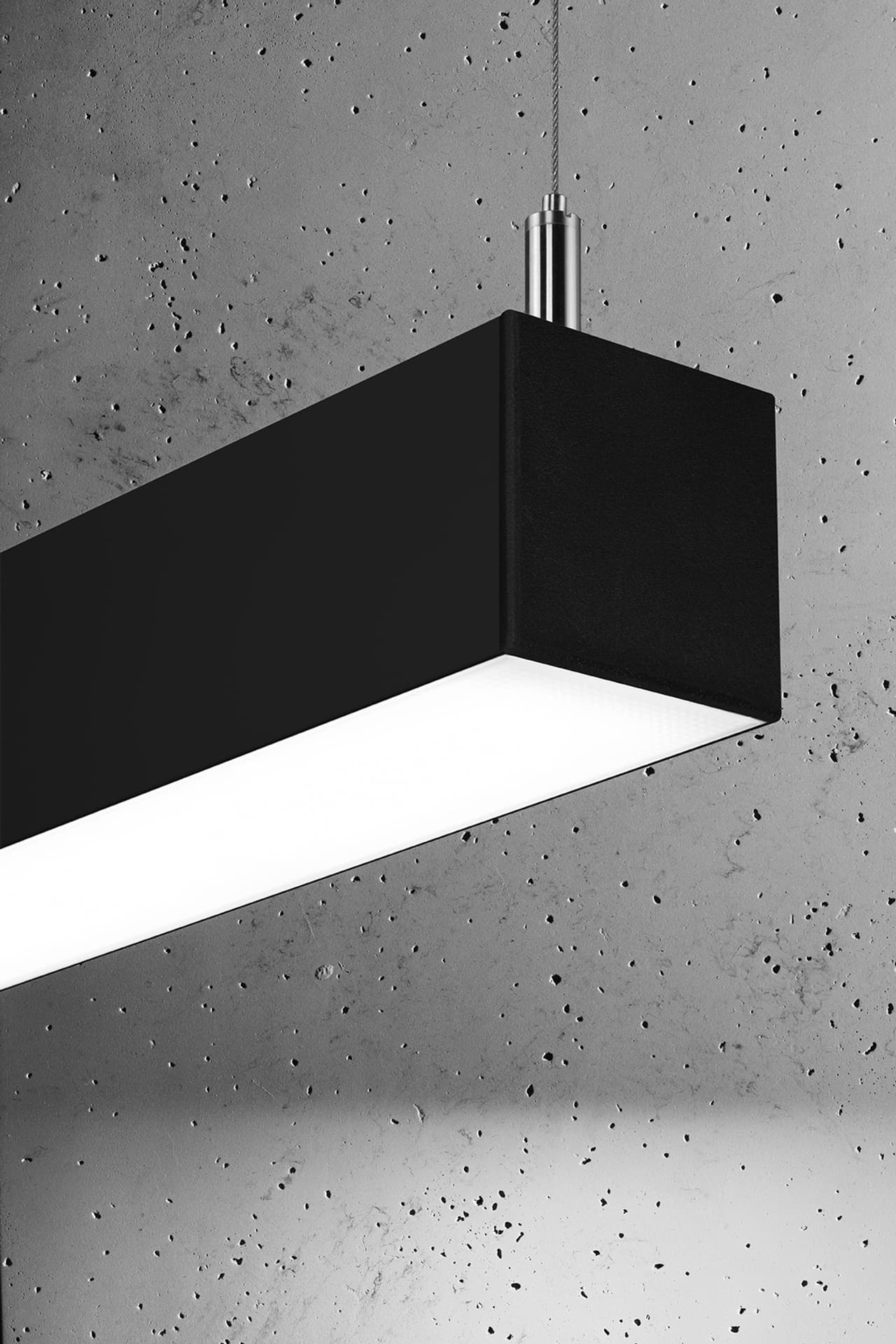 

Lampa wisząca PINNE 90 czarna 4000K