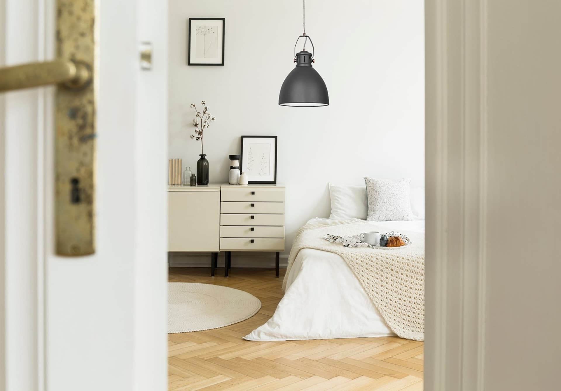 

Lampa wiszaca Activejet AJE-SISI Black 1xE27
