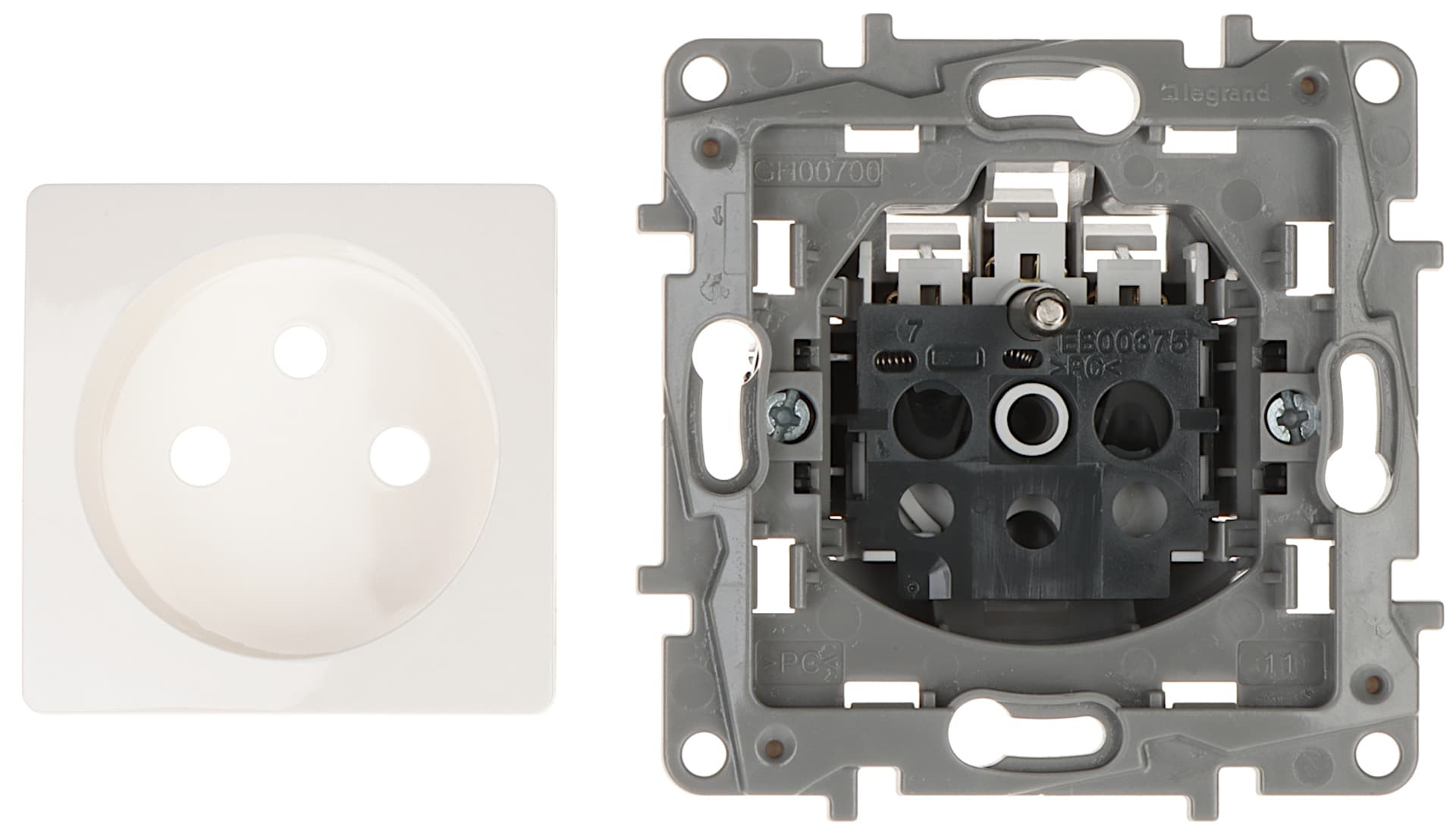 

GNIAZDO POJEDYNCZE LE-664536 Niloe 230 V 16 A LEGRAND