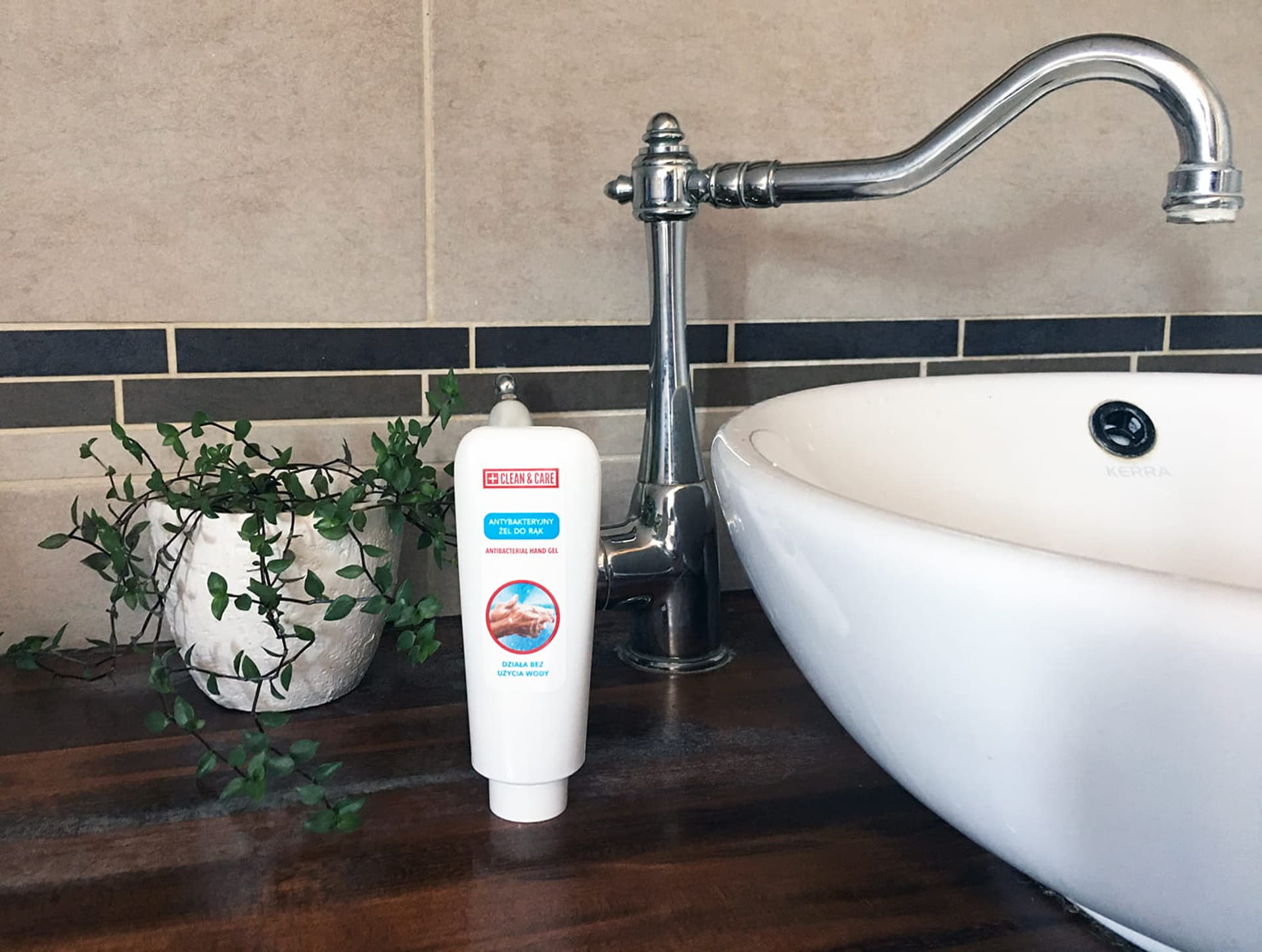 

Żel antybakteryjny do dezynfekcji rąk 100g Clean&Care