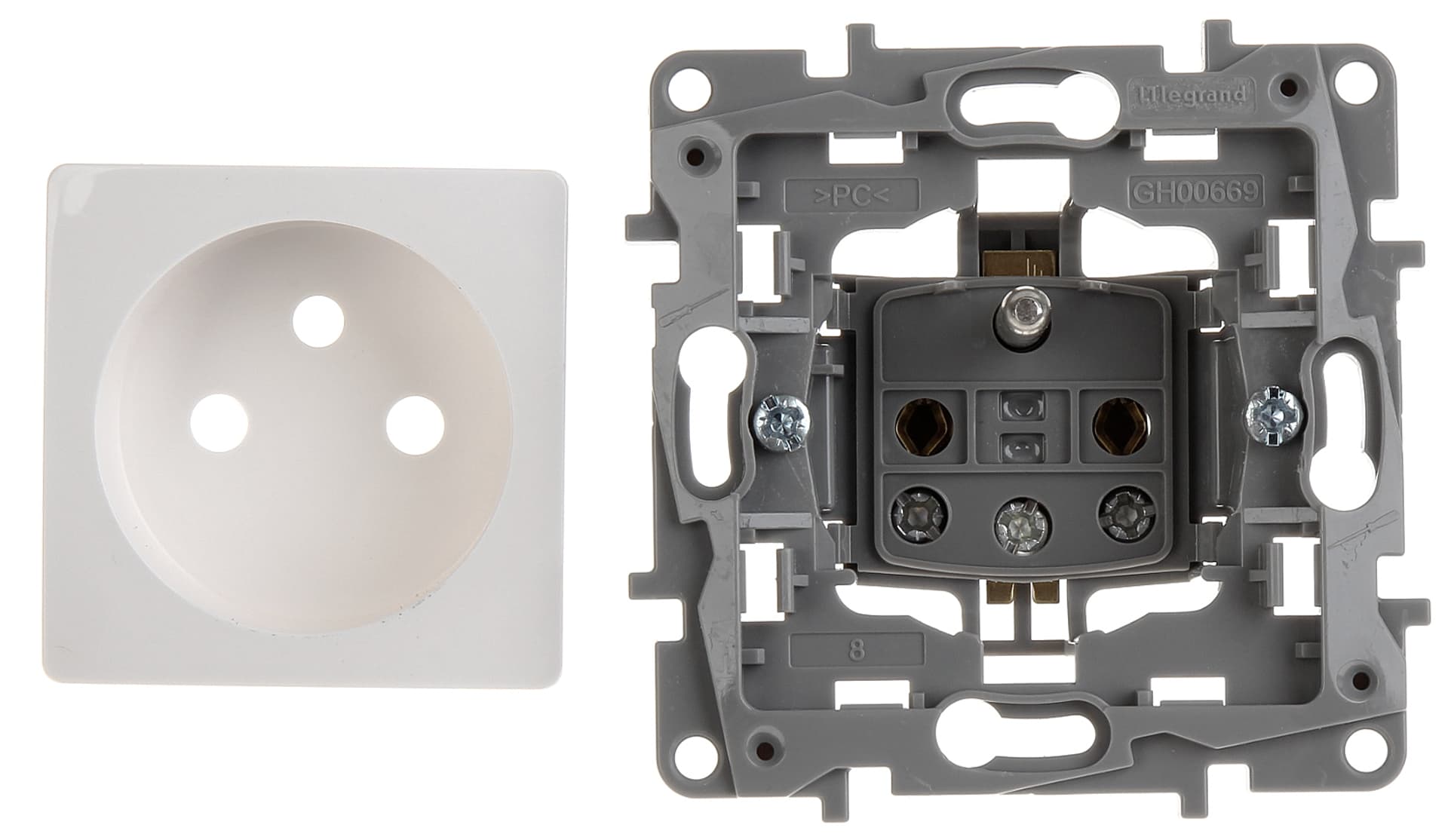 

GNIAZDO POJEDYNCZE LE-764540 Niloe 230 V 16 A LEGRAND
