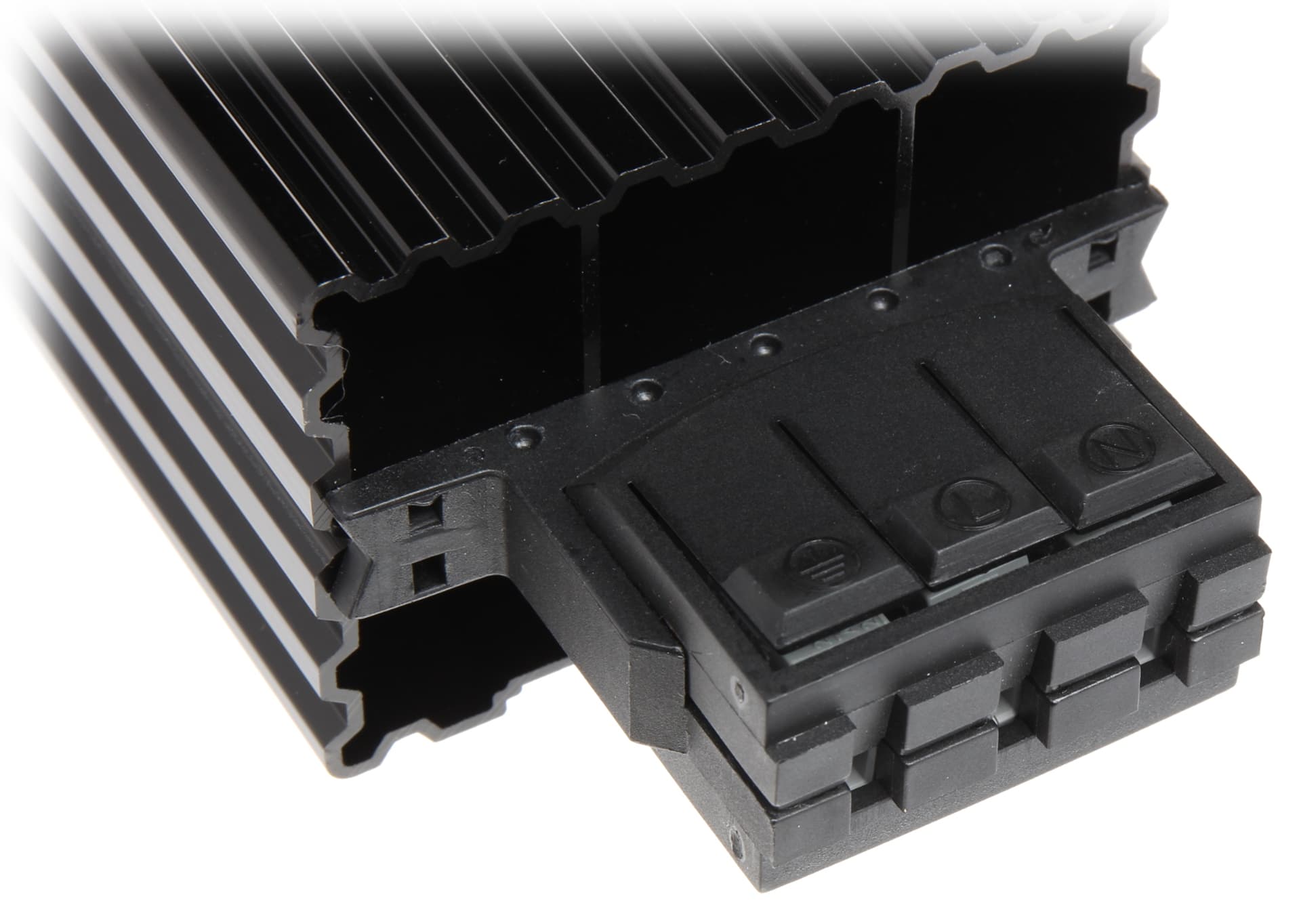 

OGRZEWACZ PÓŁPRZEWODNIKOWY HG-140-150W