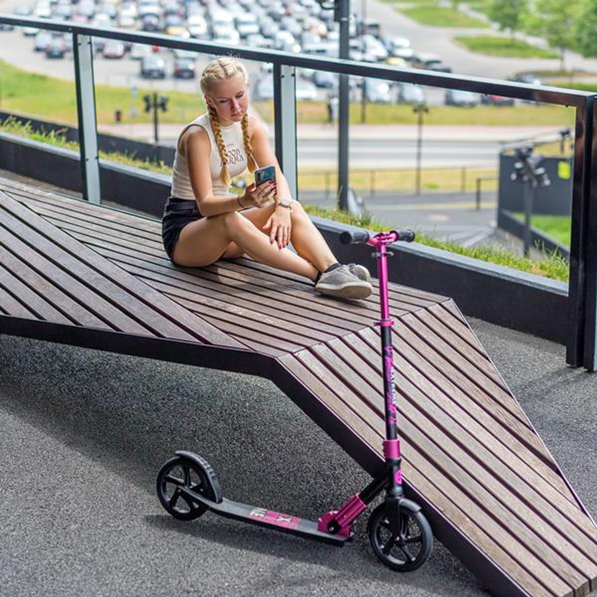 

HM205 PINK HULAJNOGA NILS EXTREME