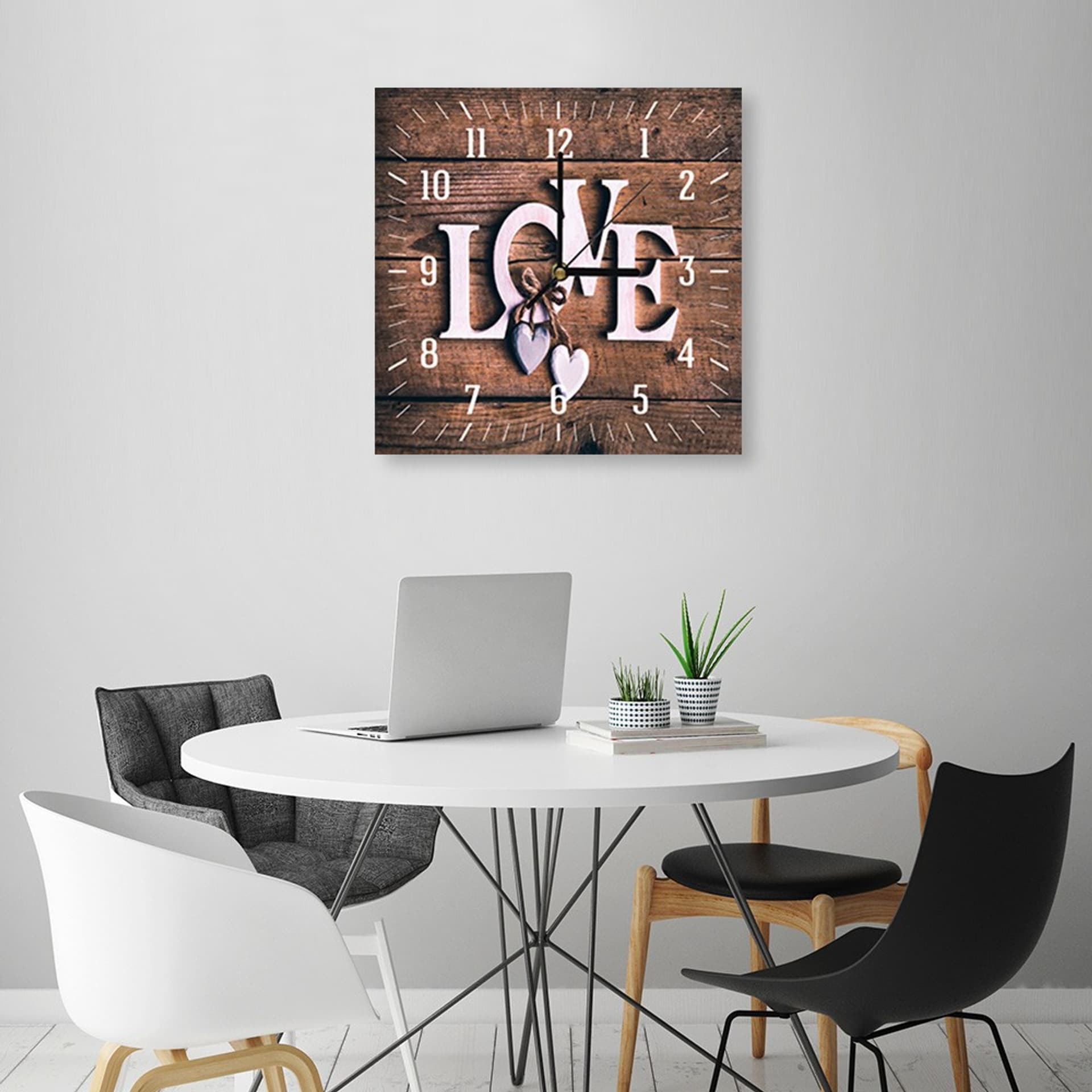 

Obraz z zegarem, Love na ciemnych deskach (Rozmiar 40x40)
