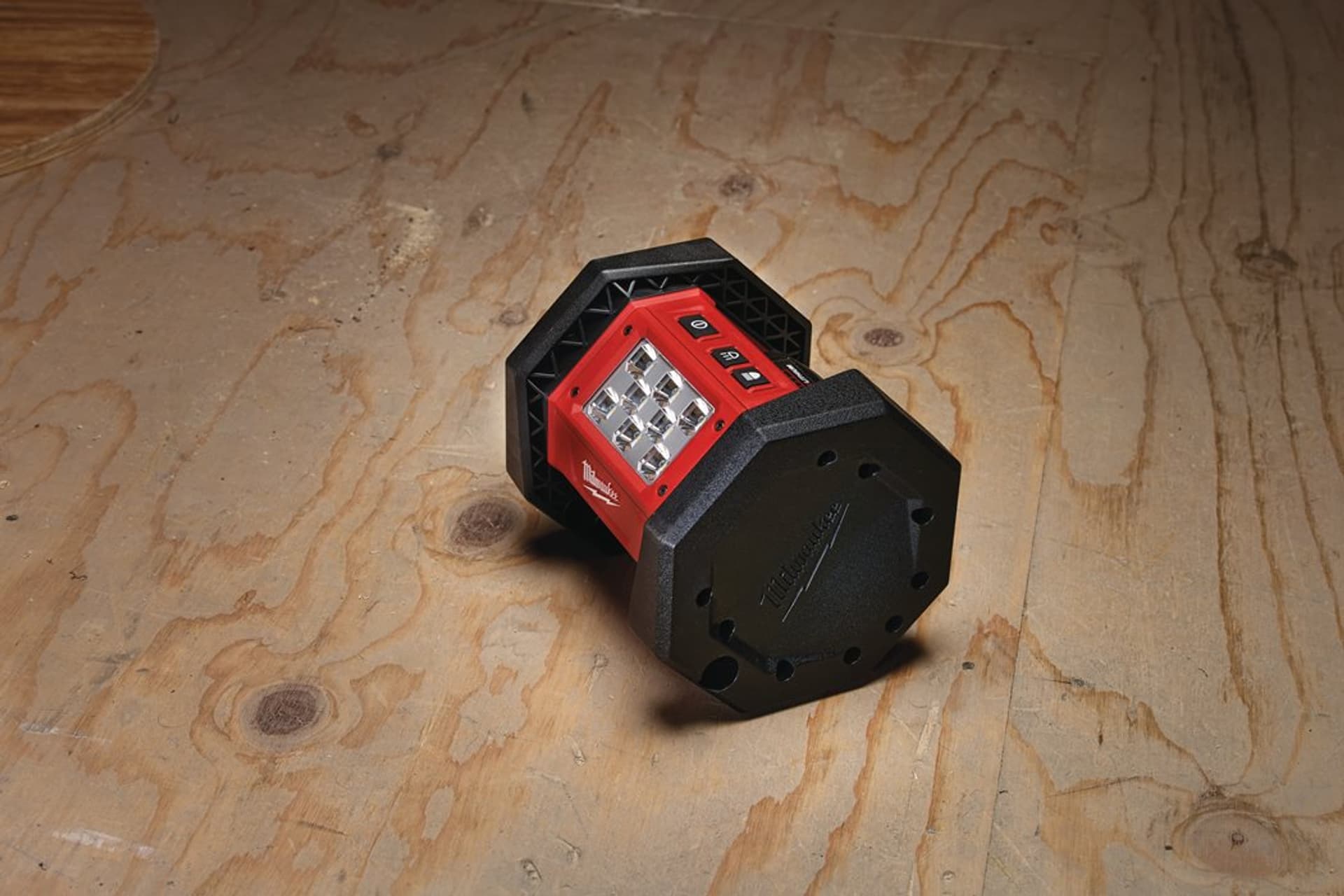 

LAMPA M18AL-0 AKUMULATOROWA