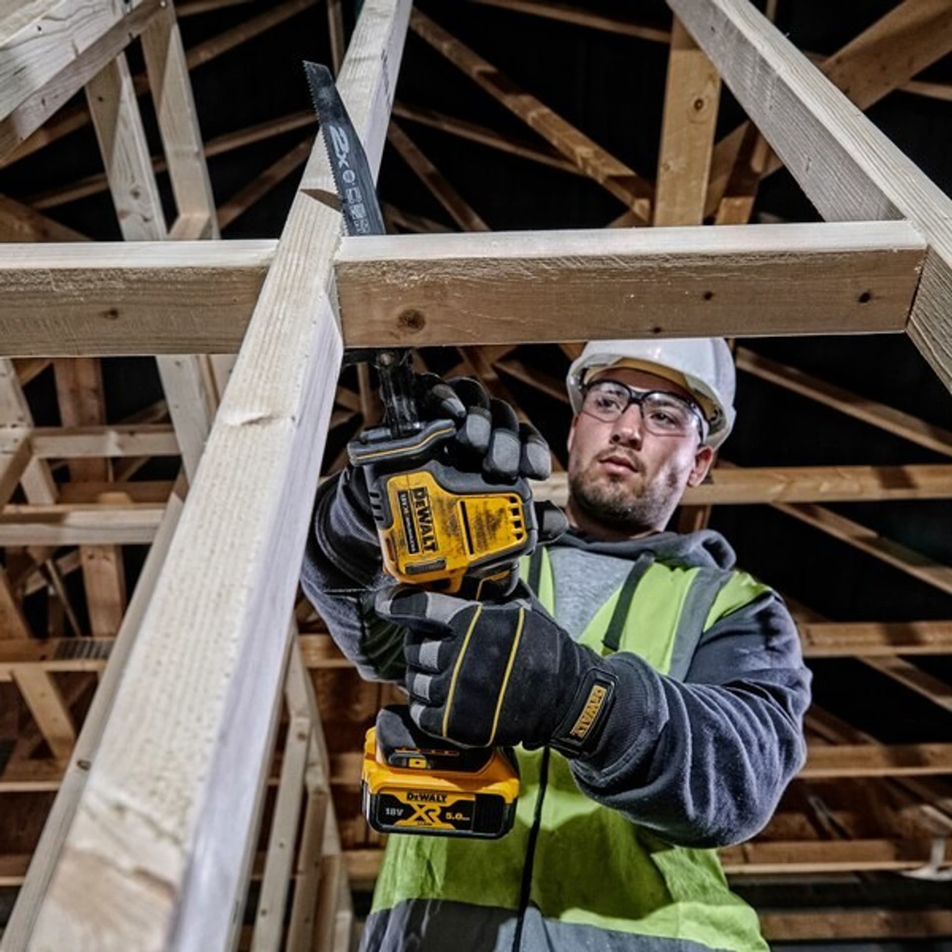 

Piła szablasta Aku 18V DCS369NT-XJ DEWALT
