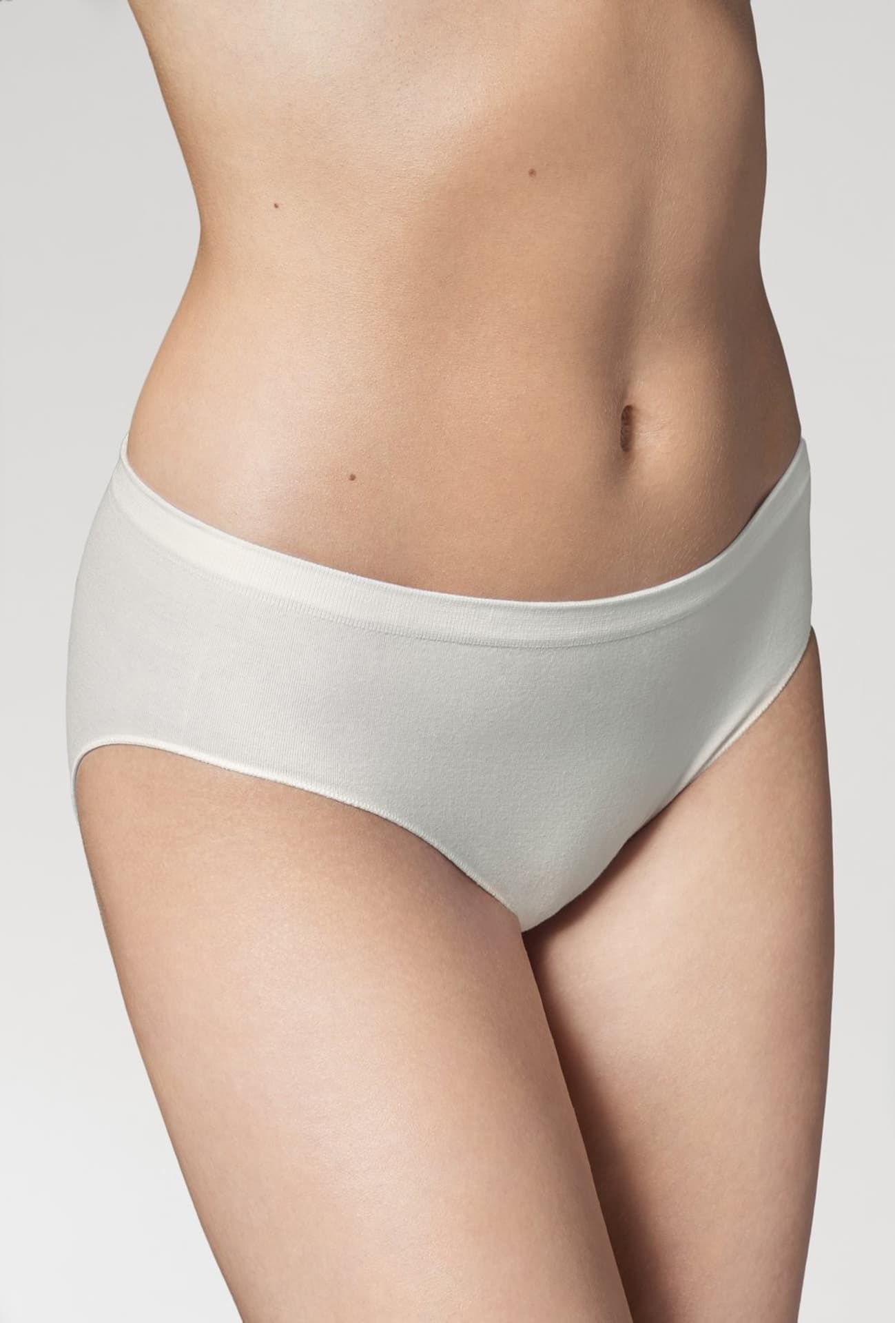 

SEAMLESS COTTON CLASSIC PANTIES (kolor black, rozmiar L)