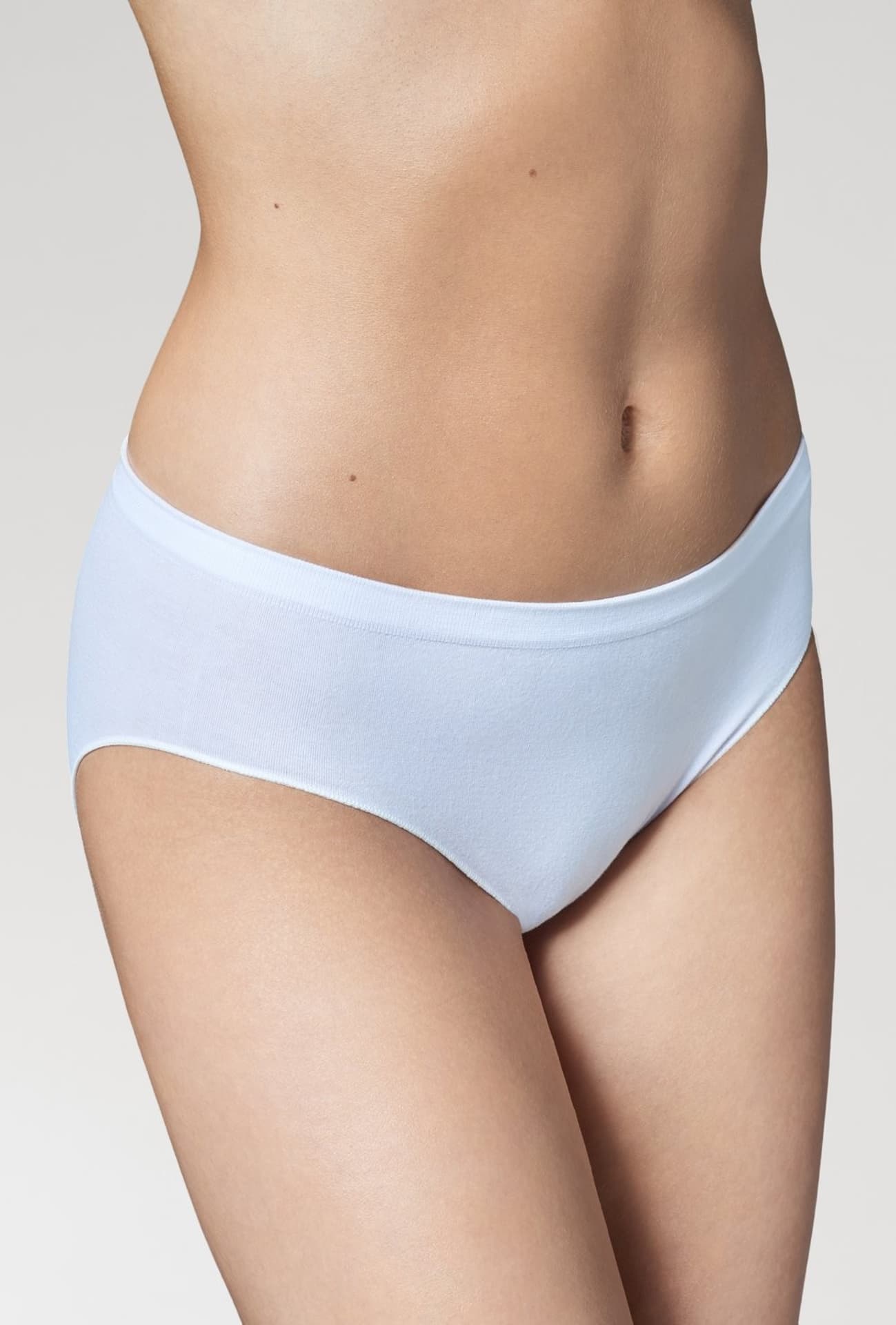 

SEAMLESS COTTON CLASSIC PANTIES (kolor light nude, rozmiar XL)