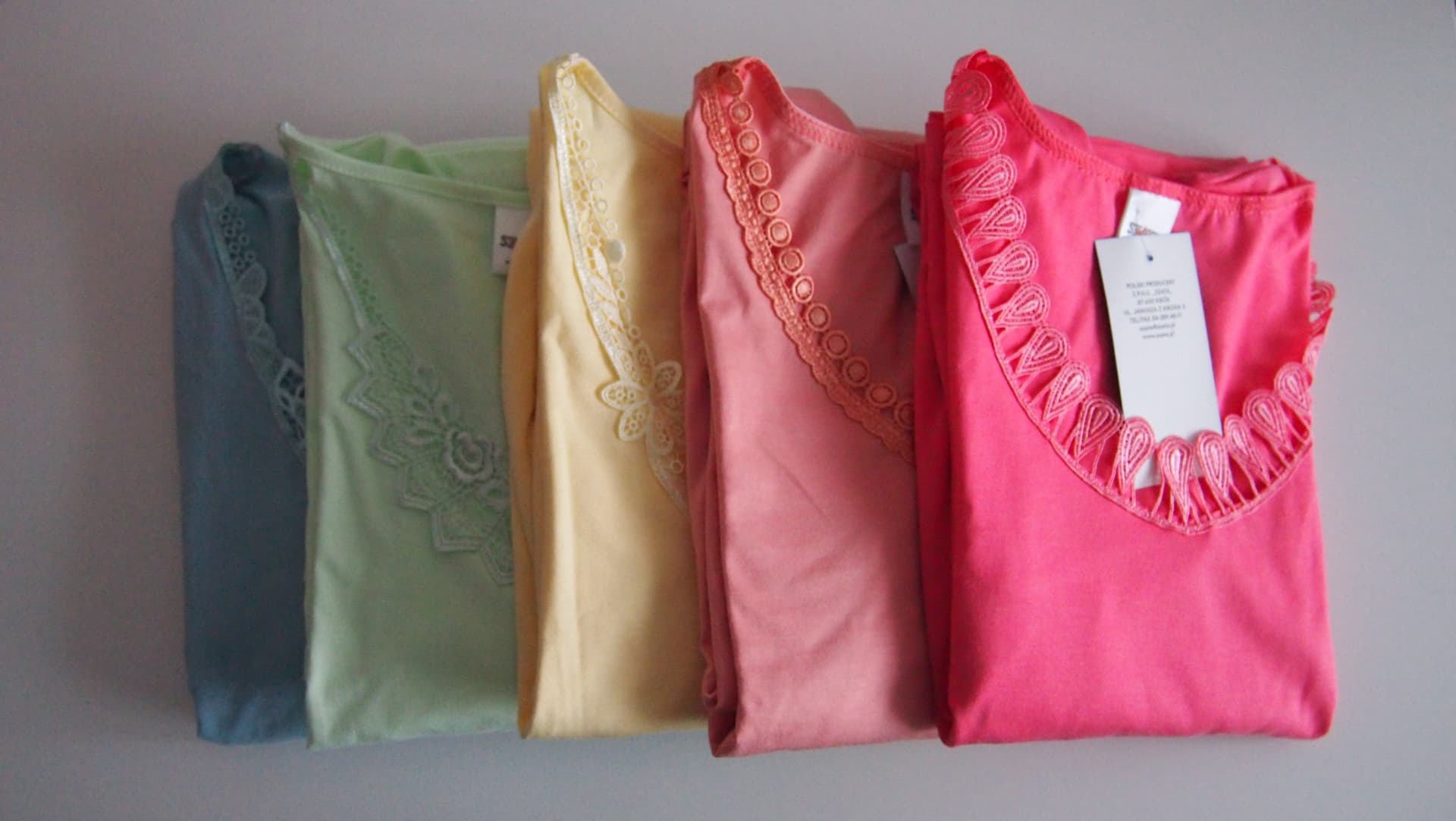 

KOSZULA DAMSKA REGINA 3/4 R R.4XL-5XL (kolor mix kolor, rozmiar 5XL)