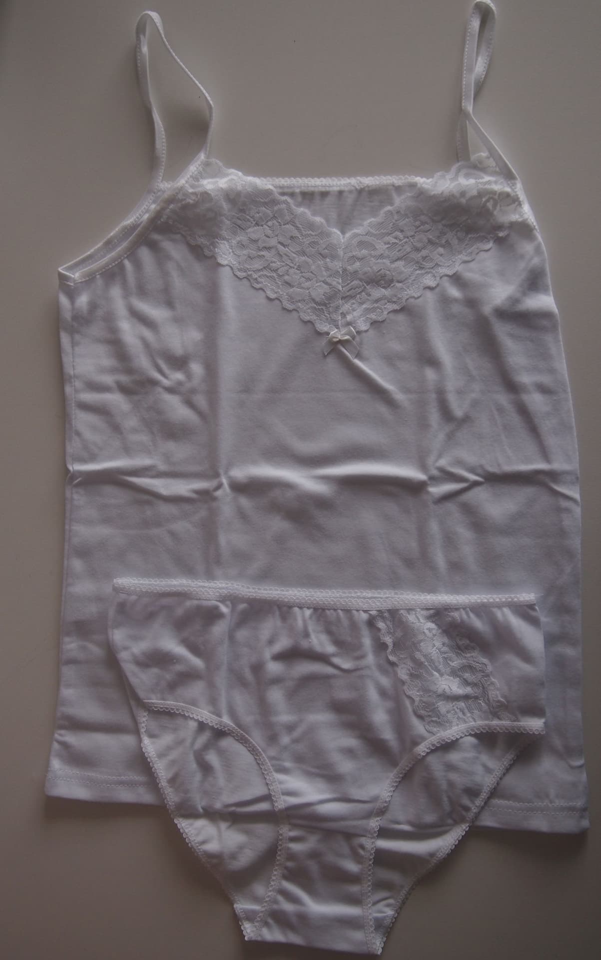 

KOMPLET KORONKA 2 R.128-146 (kolor biały, rozmiar 134)