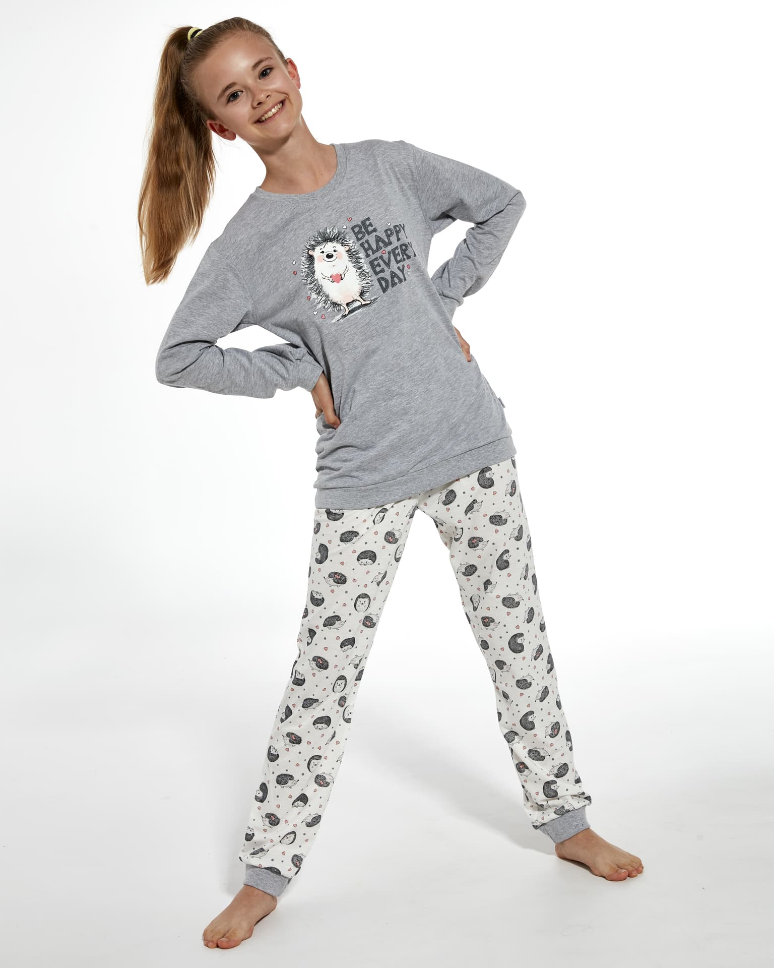 

PIŻAMA GIRL YOUNG 378/153 BE HAPPY DR (kolor szary/melange, rozmiar 134-140)
