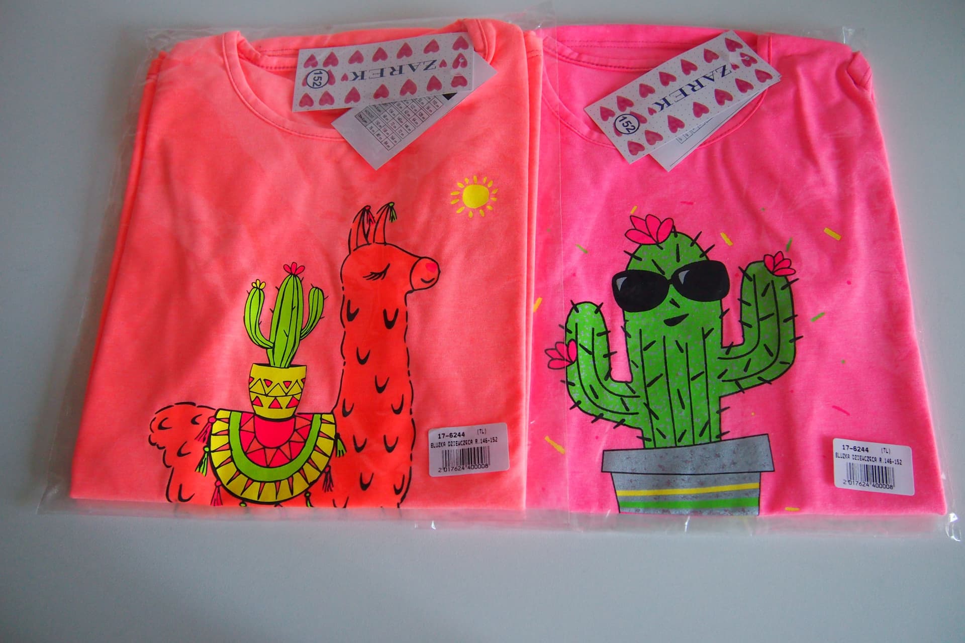 

BLUZKA DZIEWCZĘCA KR R.146-152 SALE (kolor mix kolor, rozmiar 152)