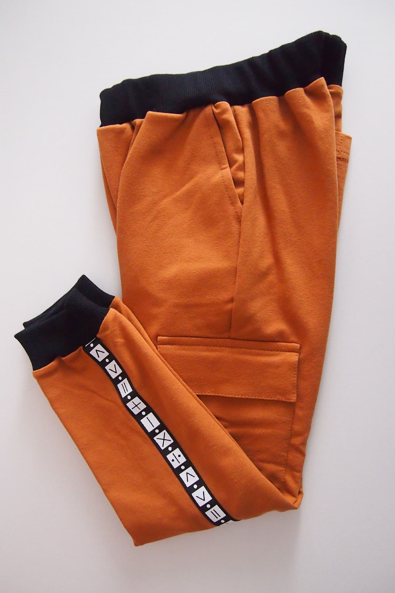 

SPODNIE DORIAN R.134 (kolor mix kolor)