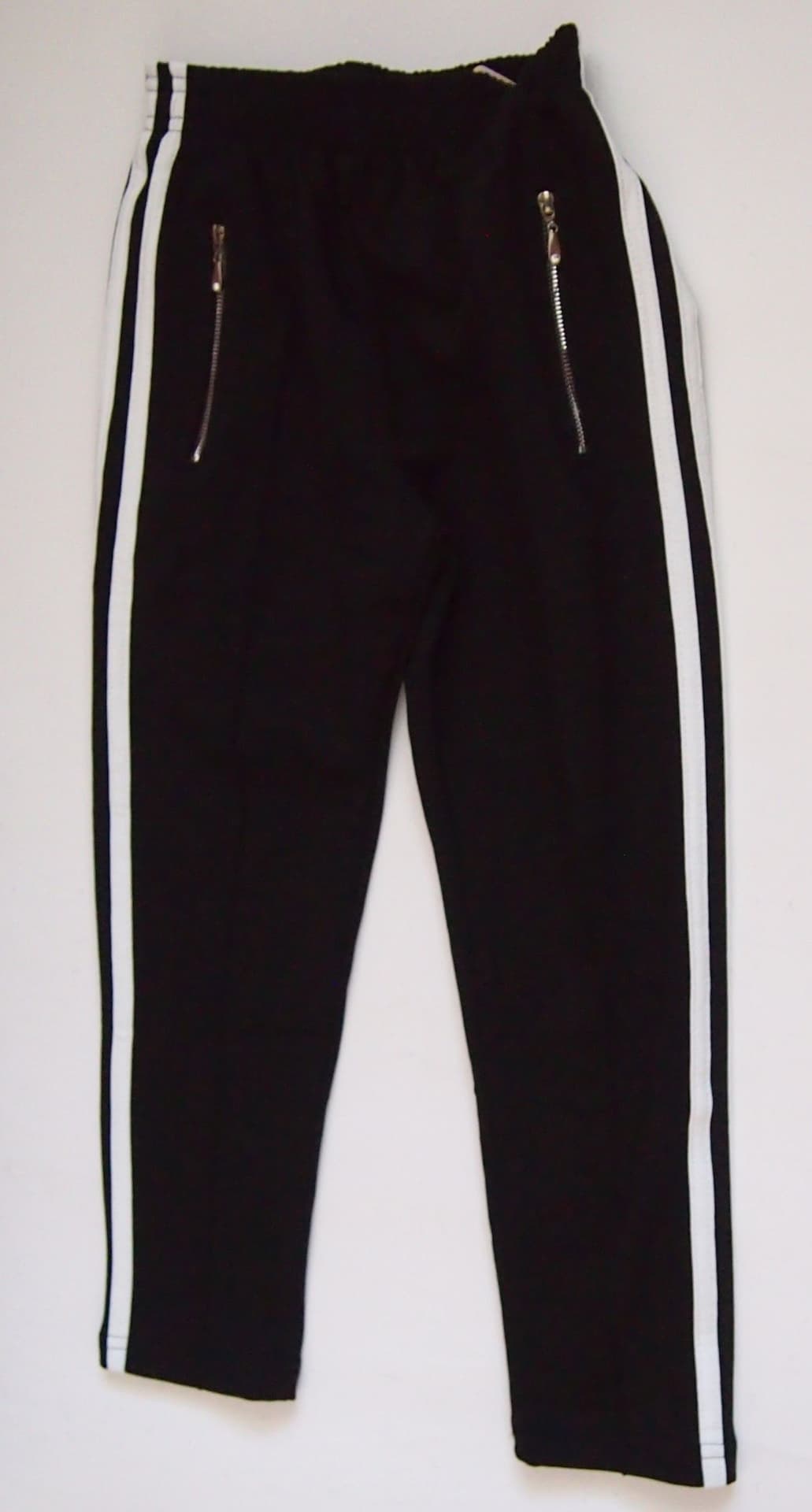 

SPODNIE AGA R.128-158 SALE (kolor czarny, rozmiar 146)