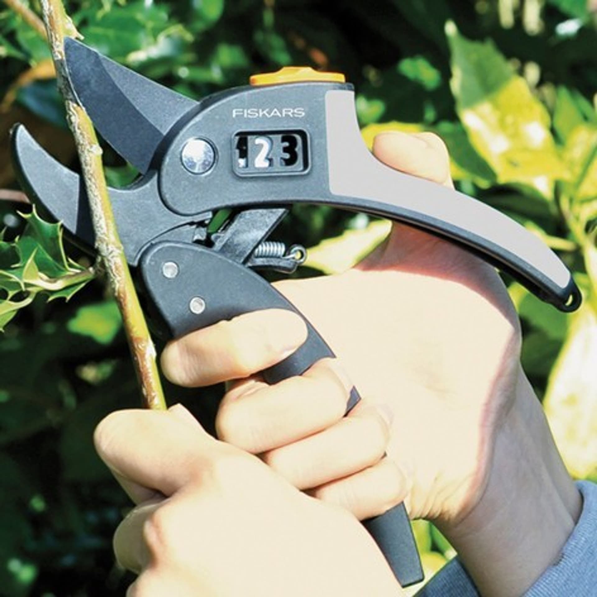 

FS111670 Sekator kowadełkowy PowerStep, Fiskars