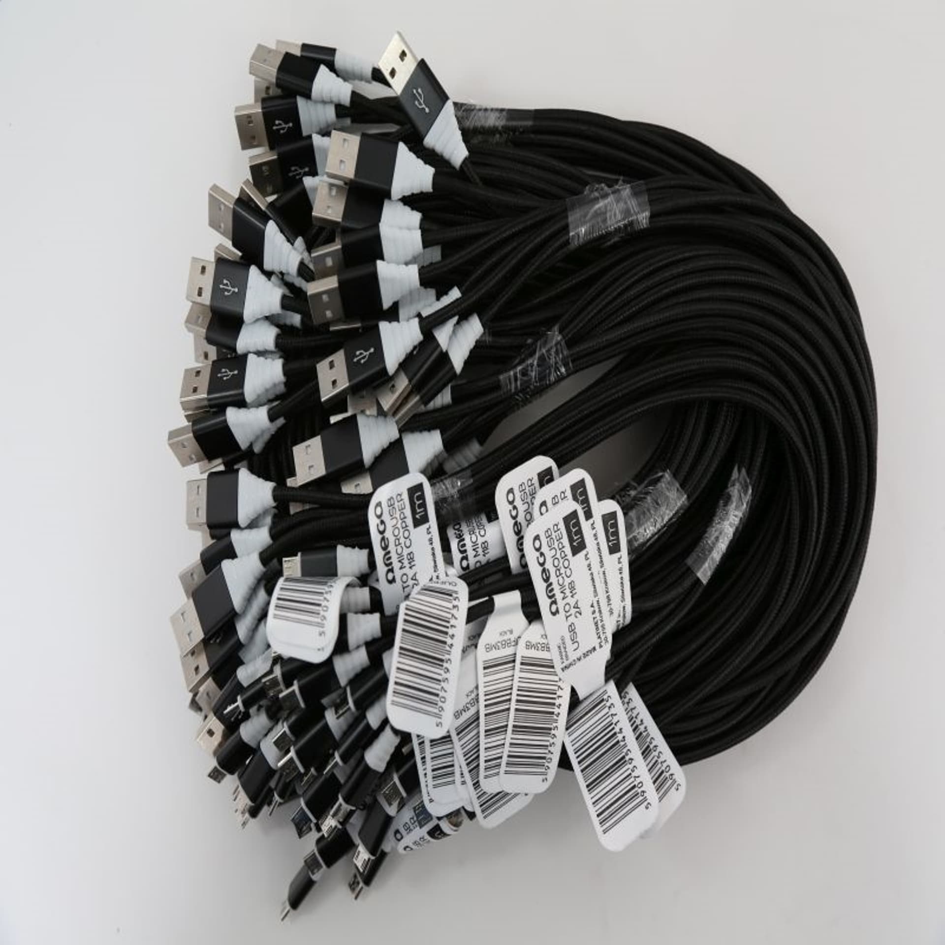 

OMEGA CANTIL FABRIC CABLE KABEL BRAIDED MICRO USB TO USB 2A COPPER POLY 1M BLACK [44173]