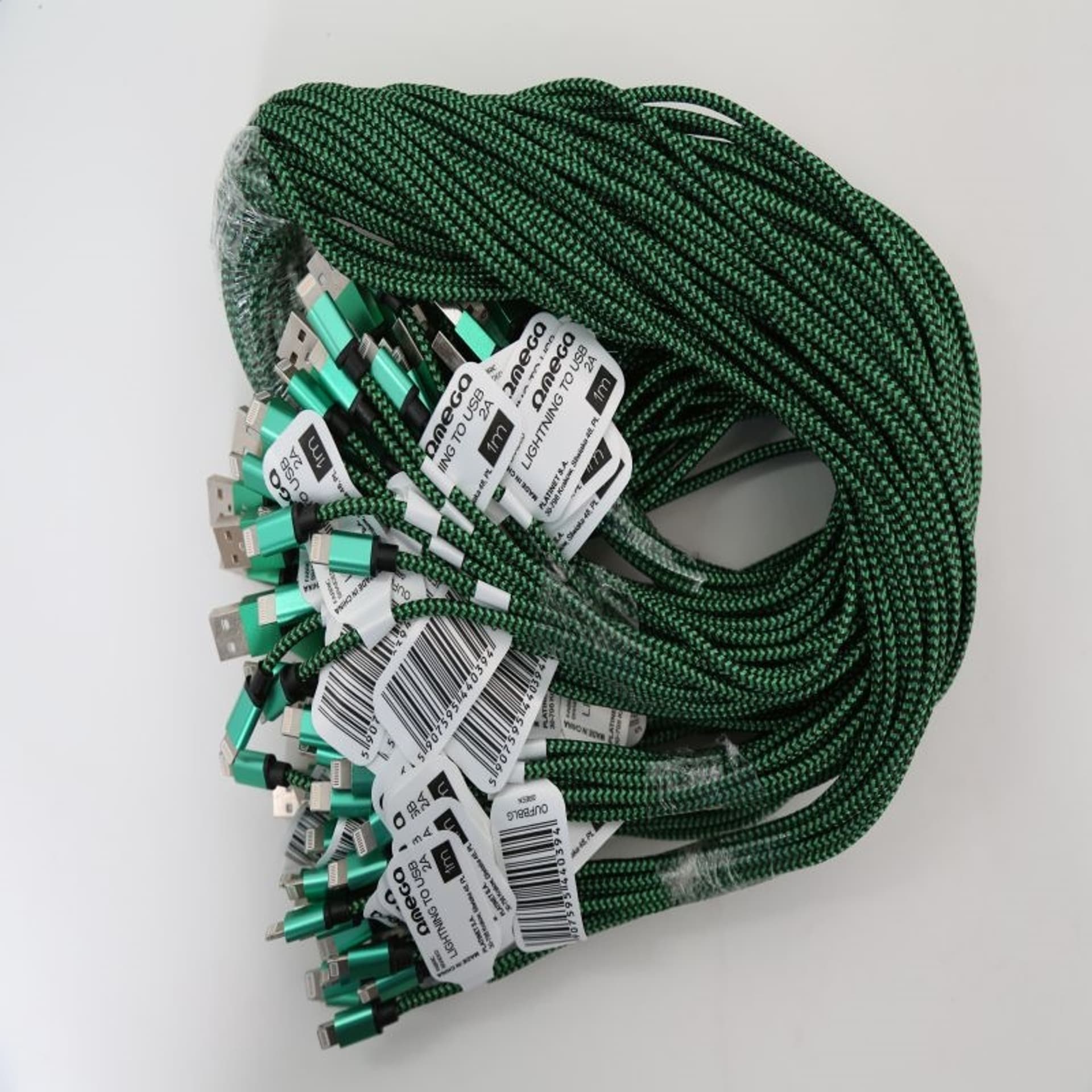 

OMEGA CORDYL FABRIC CABLE KABEL BRAIDED LIGHTNING TO USB 2A POLYBAG OEM 1M GREEN [44039]