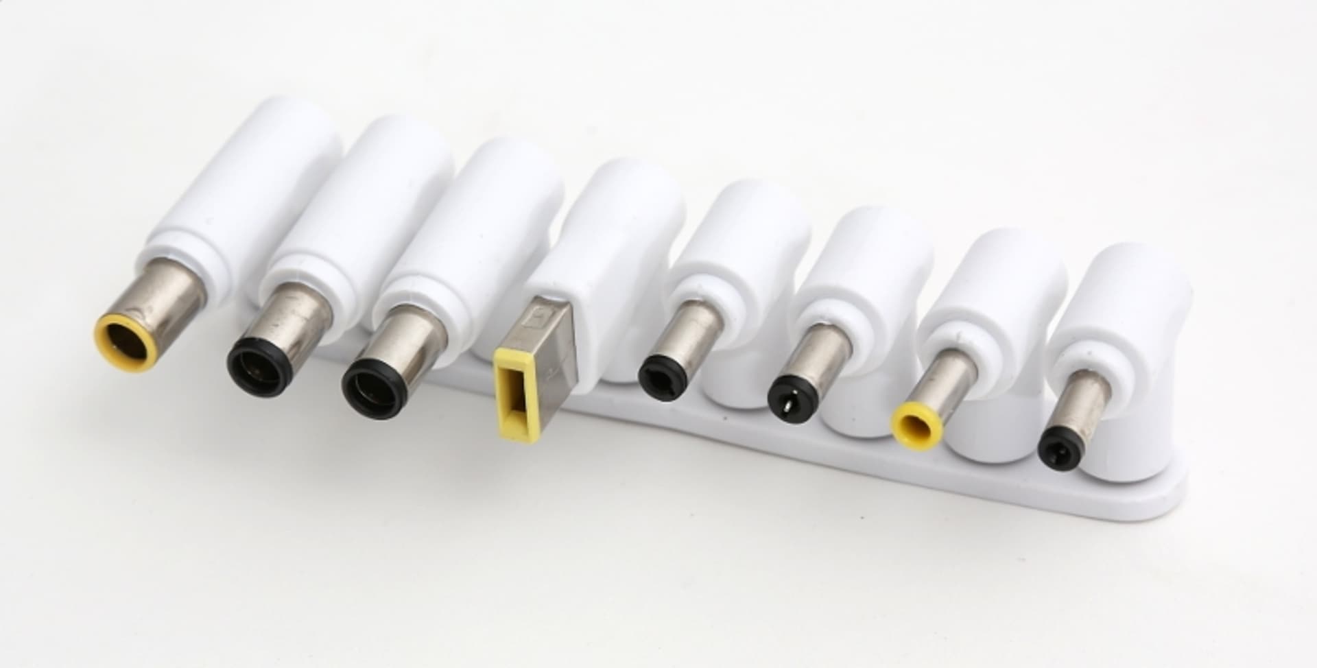 

PLATINET LAPTOP CHARGER ŁADOWARKA 65W 8 tips WHITE [43740]