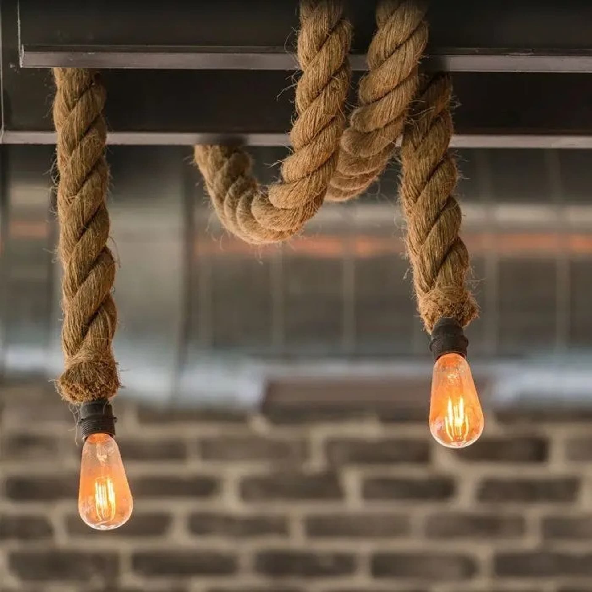 

Lampa wisząca sznur