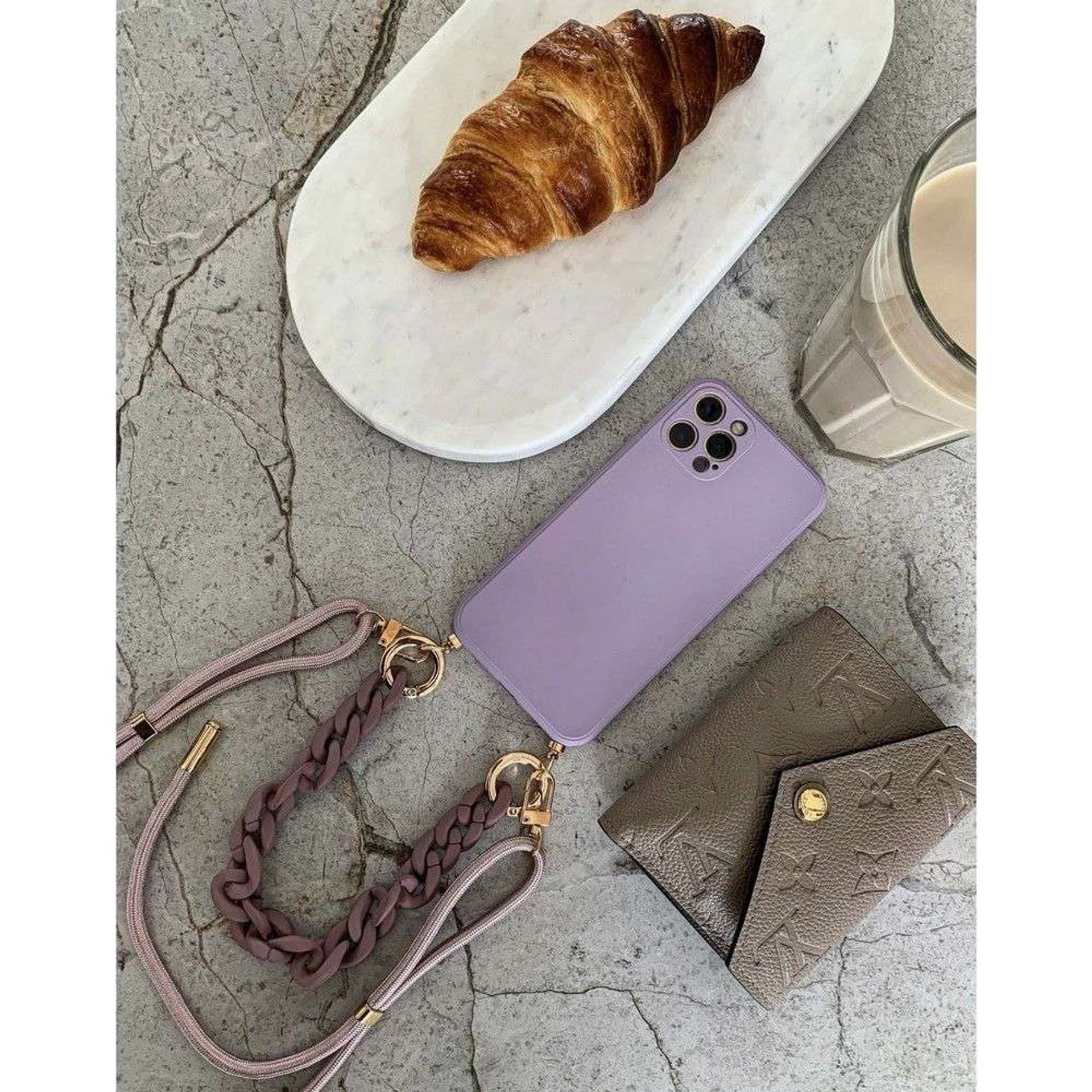 

Etui Icon Chain do Apple iPhone 12 Violet