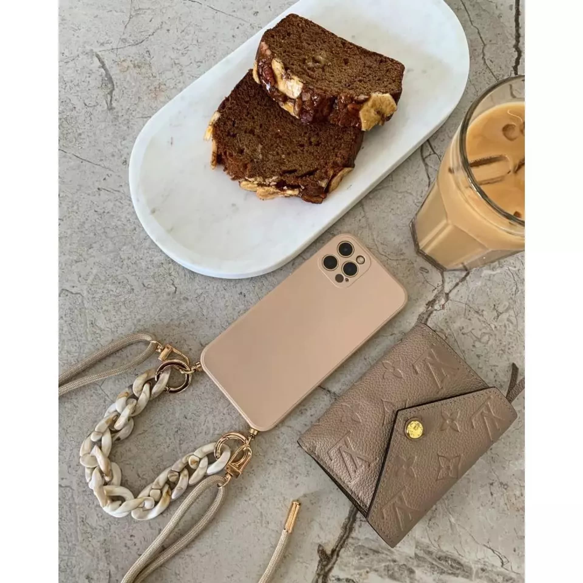 

Etui Icon Chain do Apple iPhone 14 Pro Beige