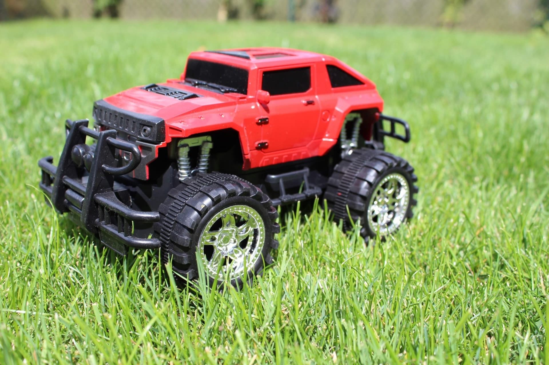 

Jeep RC z ładowarką