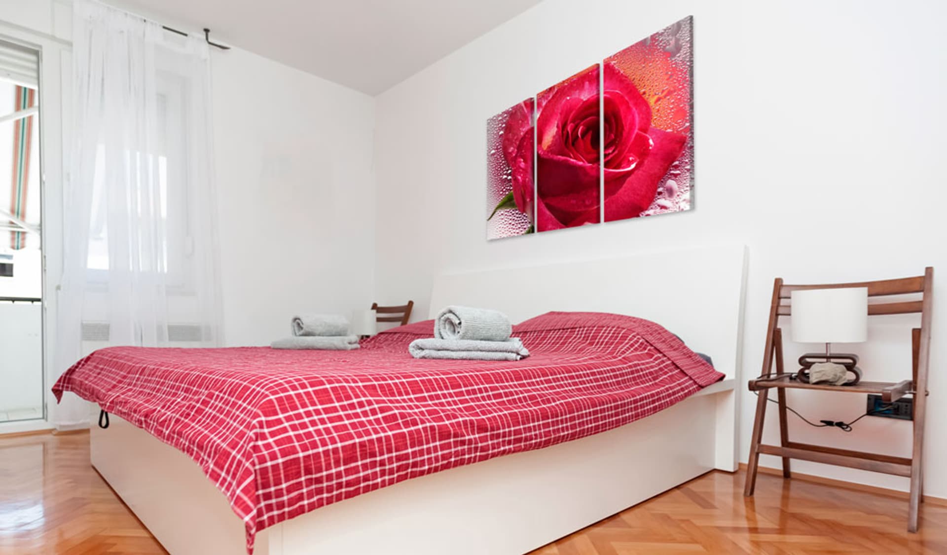 

Obraz - Lady Rose - triptych (rozmiar 90x60)