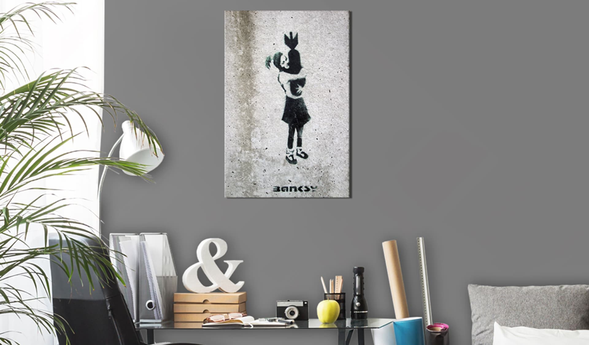 

Obraz - Bomb Hugger by Banksy (rozmiar 60x90)