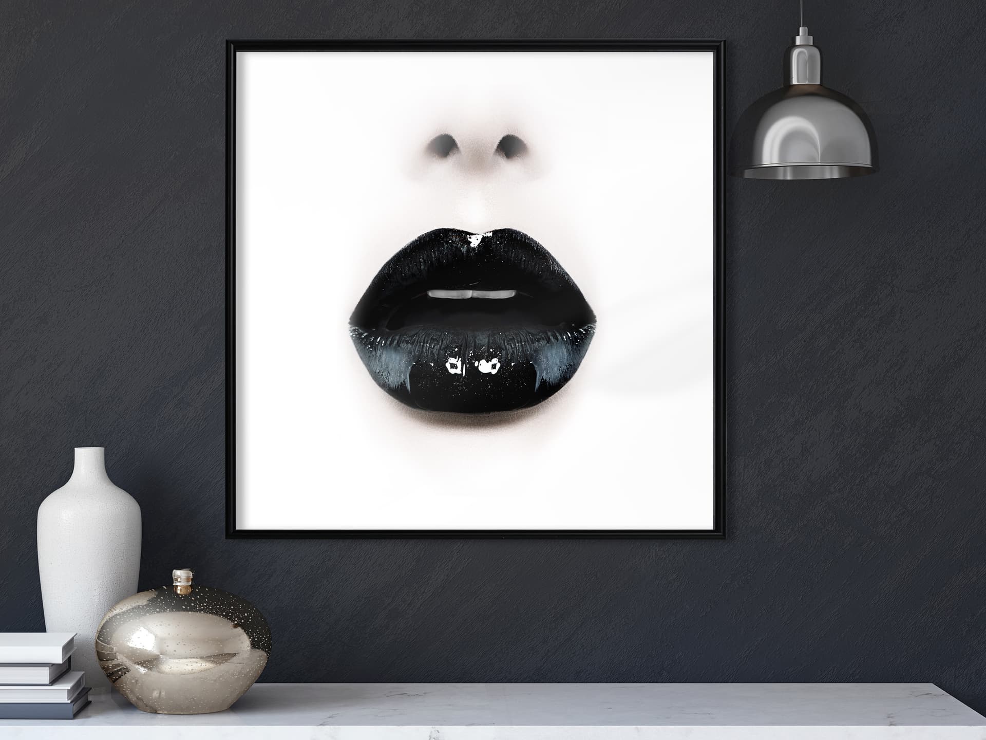 

Plakat - Czarna szminka (kwadratowy) (rozmiar 30x30, wykończenie Rama czarna)