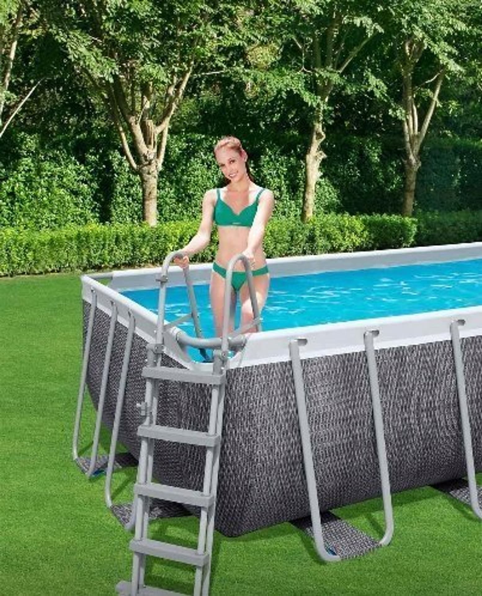 

Basen Ogrodowy Stelażowy 488 x 244 x 122 cm Bestway 56996