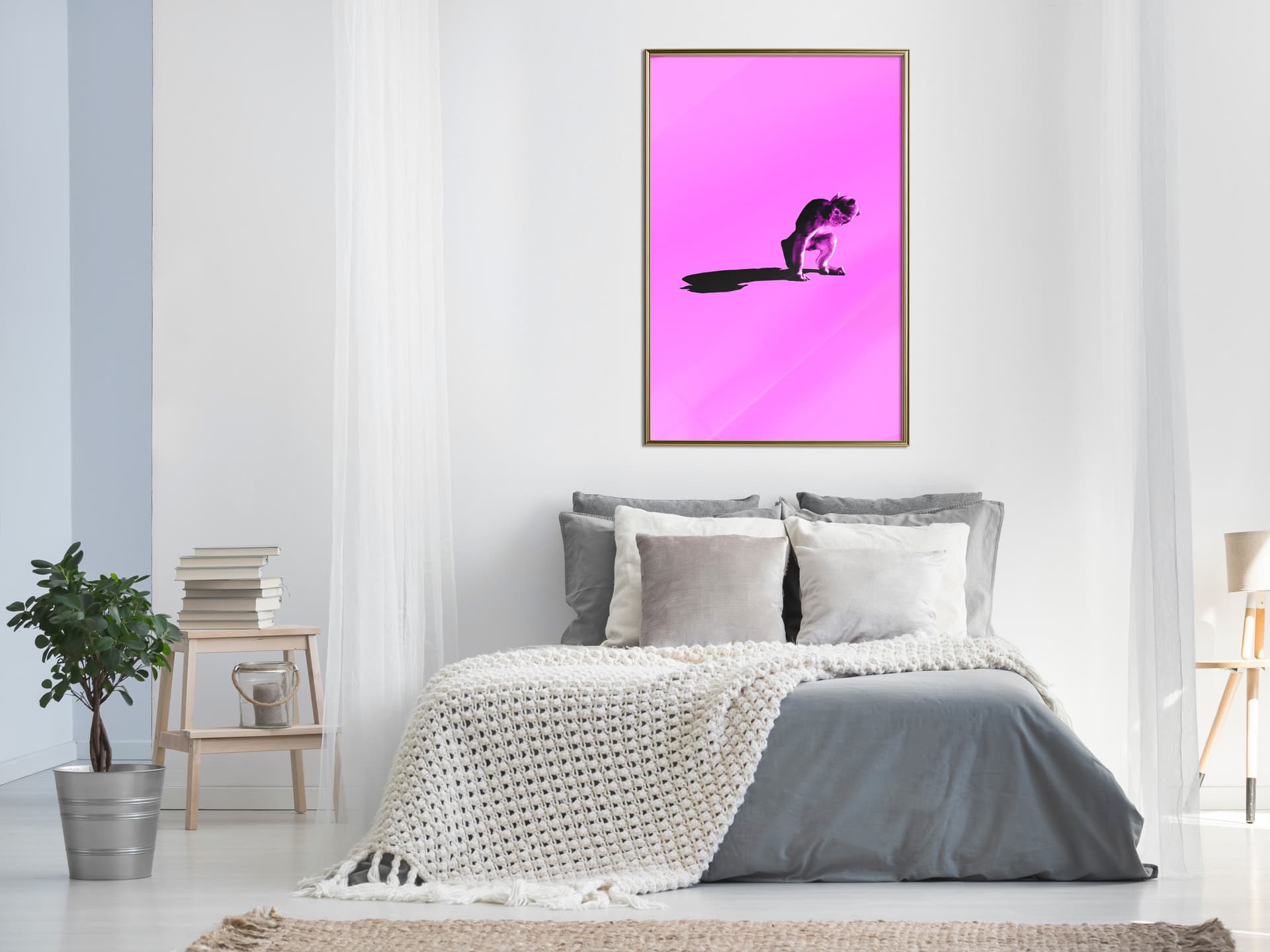 

Plakat - Małpka na różowym tle (rozmiar 20x30, wykończenie Rama złota)