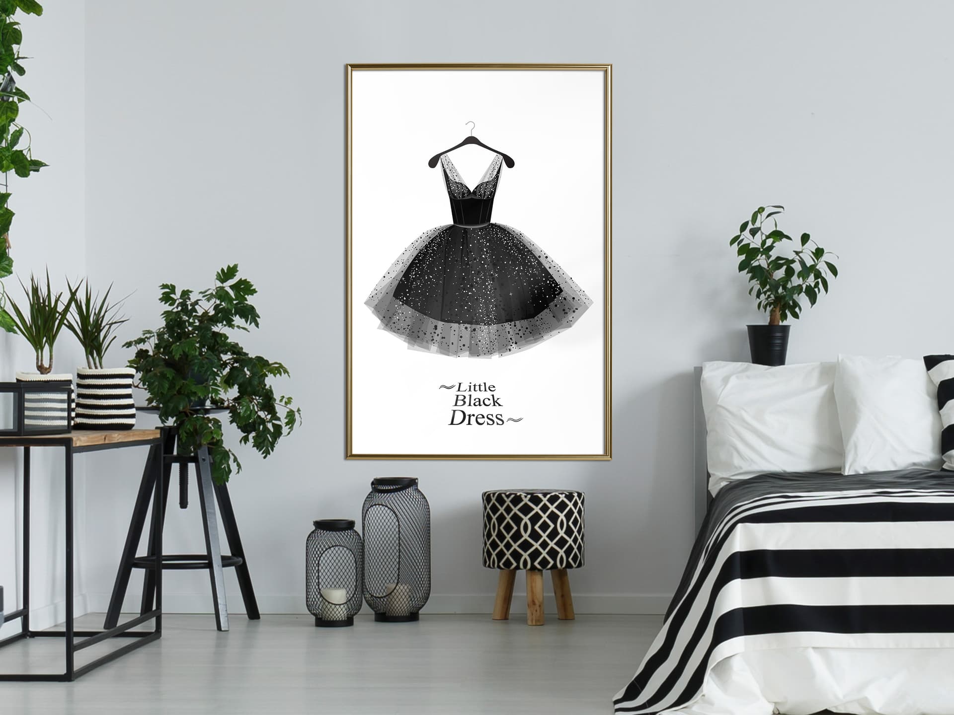

Plakat - Mała czarna (rozmiar 20x30, wykończenie Rama złota)