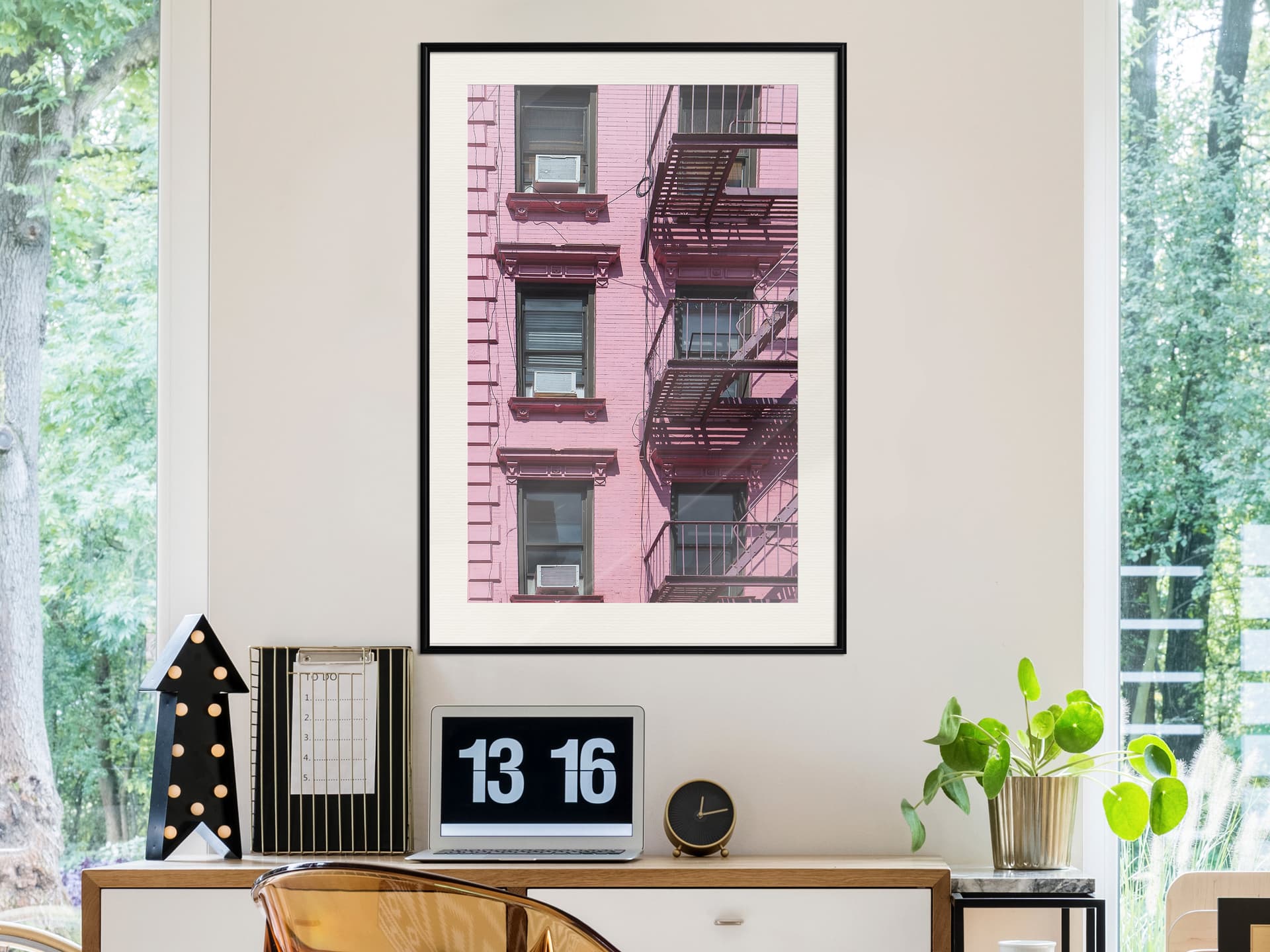 

Plakat - Różowa elewacja (rozmiar 20x30, wykończenie Rama czarna z passe-partout)