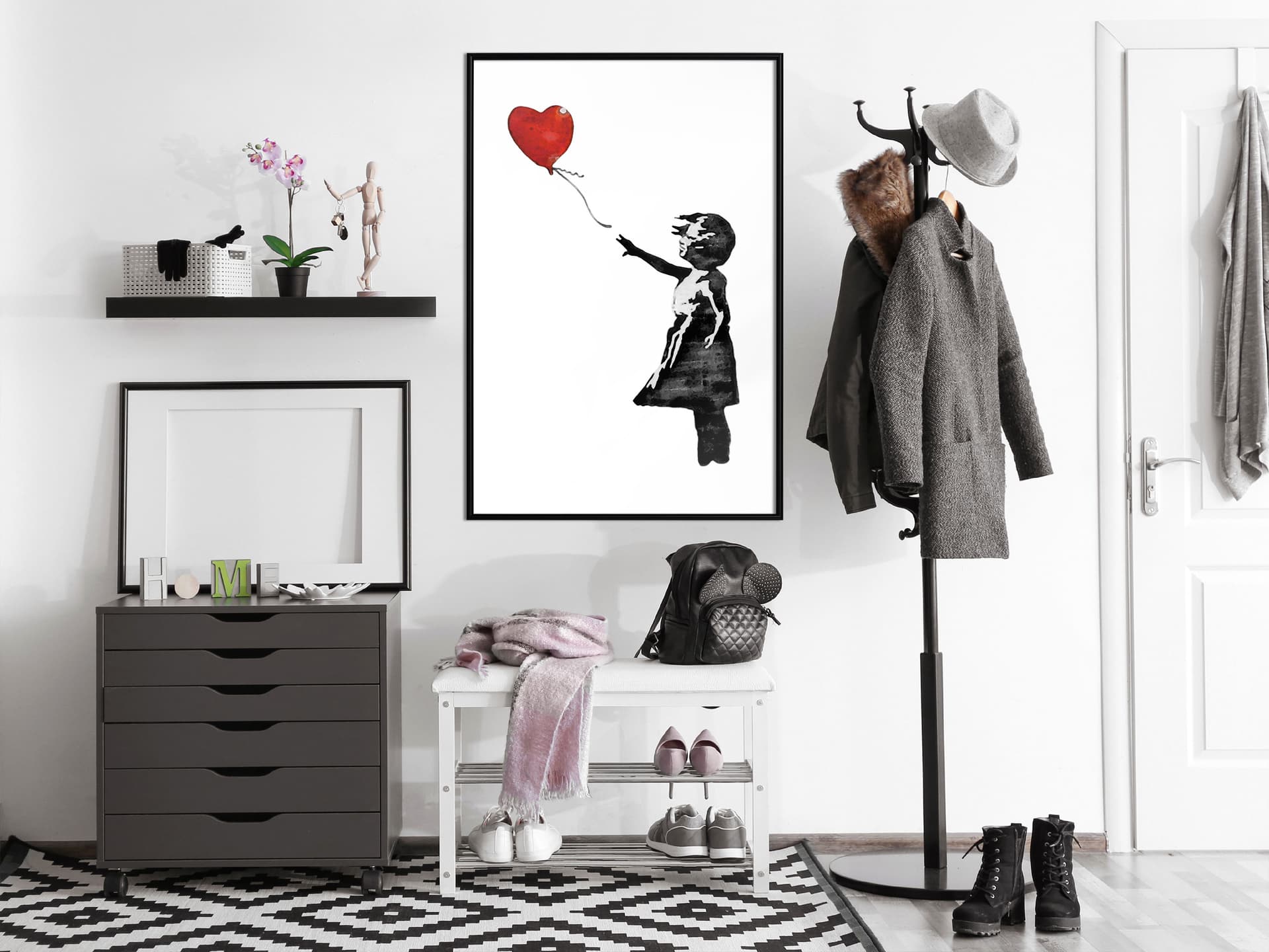 

Plakat - Banksy: Girl with Balloon II (rozmiar 30x45, wykończenie Rama czarna)