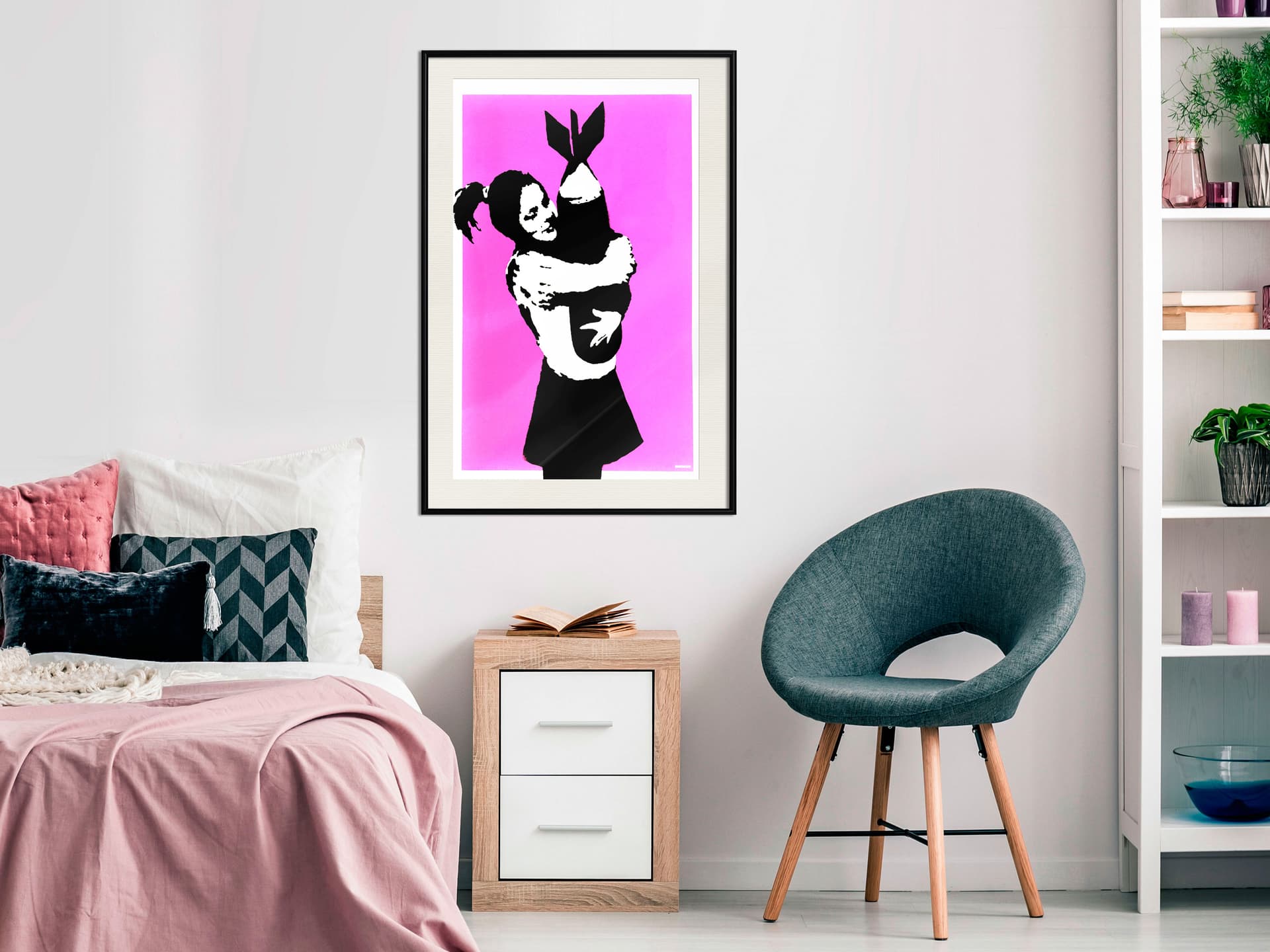

Plakat - Banksy: Bomb Hugger (rozmiar 20x30, wykończenie Rama czarna z passe-partout)