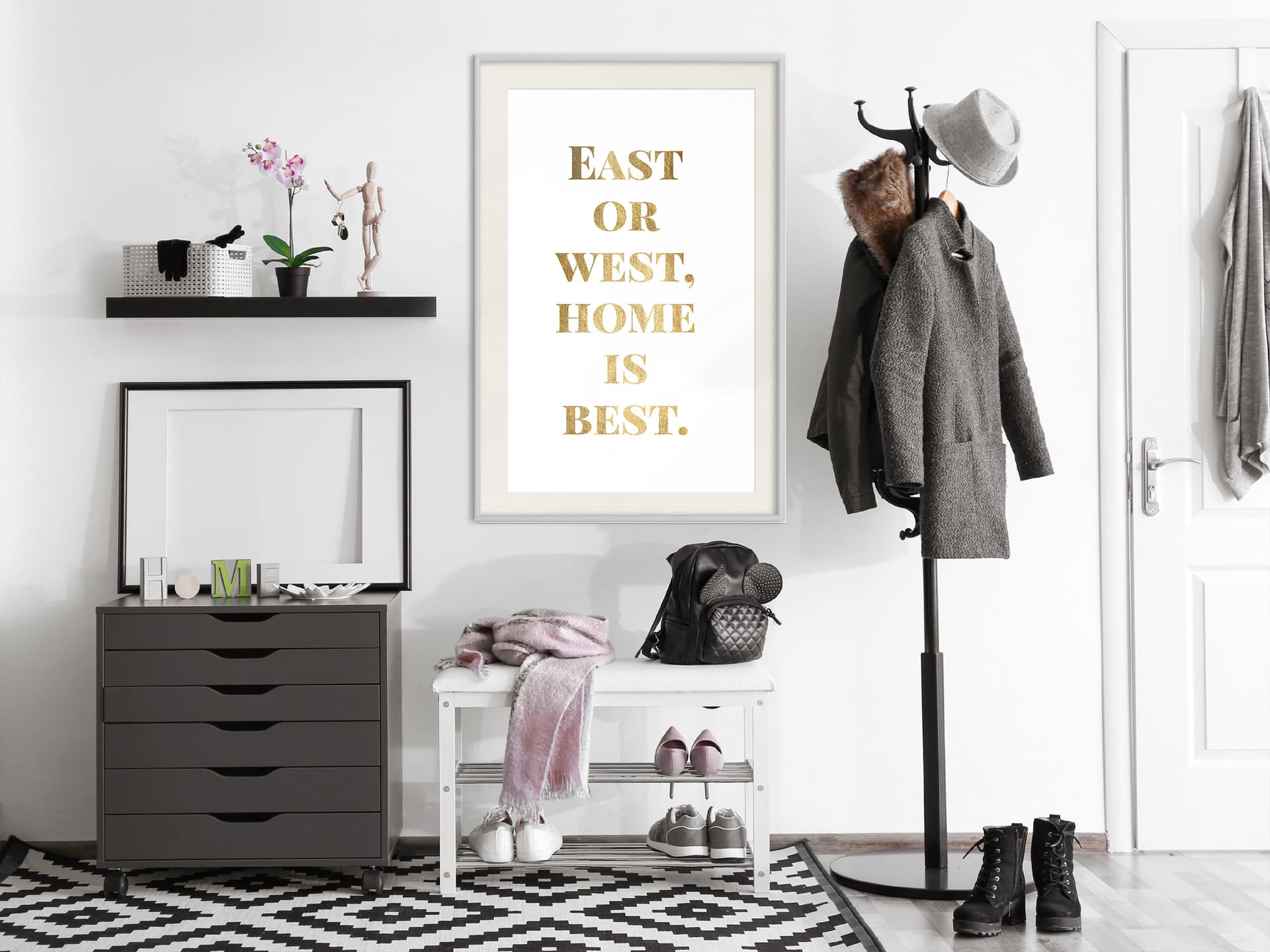 

Plakat - Home Is Best (złoty) (rozmiar 40x60, wykończenie Rama biała z passe-partout)