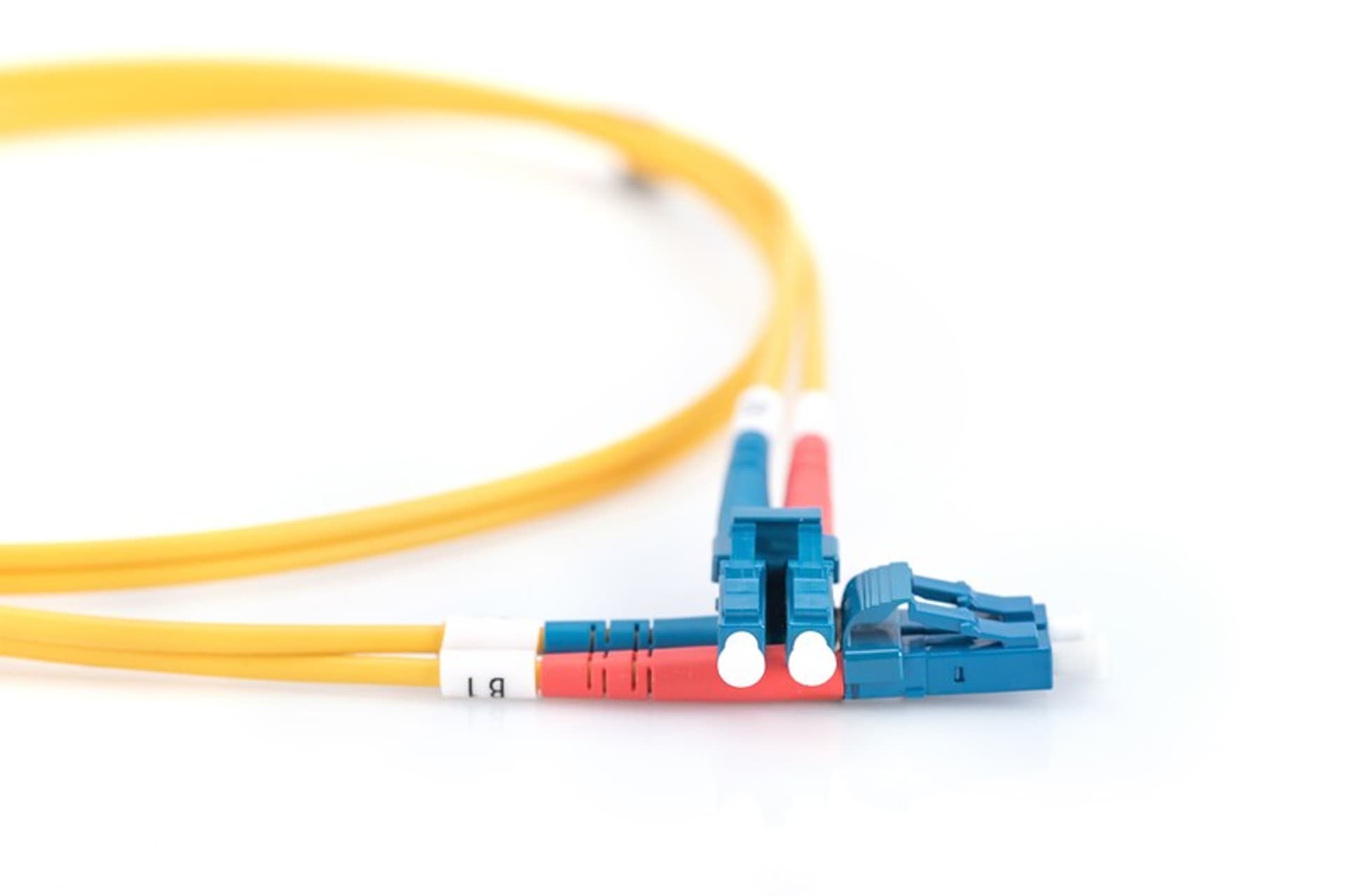 

Patchcord FO Singlemode 09/125 OS2 LC-LC duplex 3m Żółty