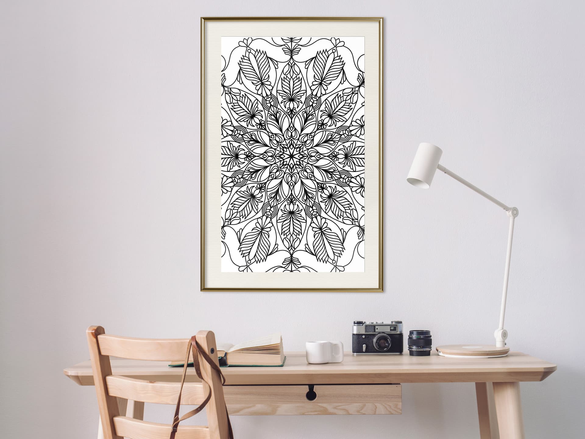 

Plakat - Pokoloruj swoją mandalę I (rozmiar 20x30, wykończenie Rama złota z passe-partout)