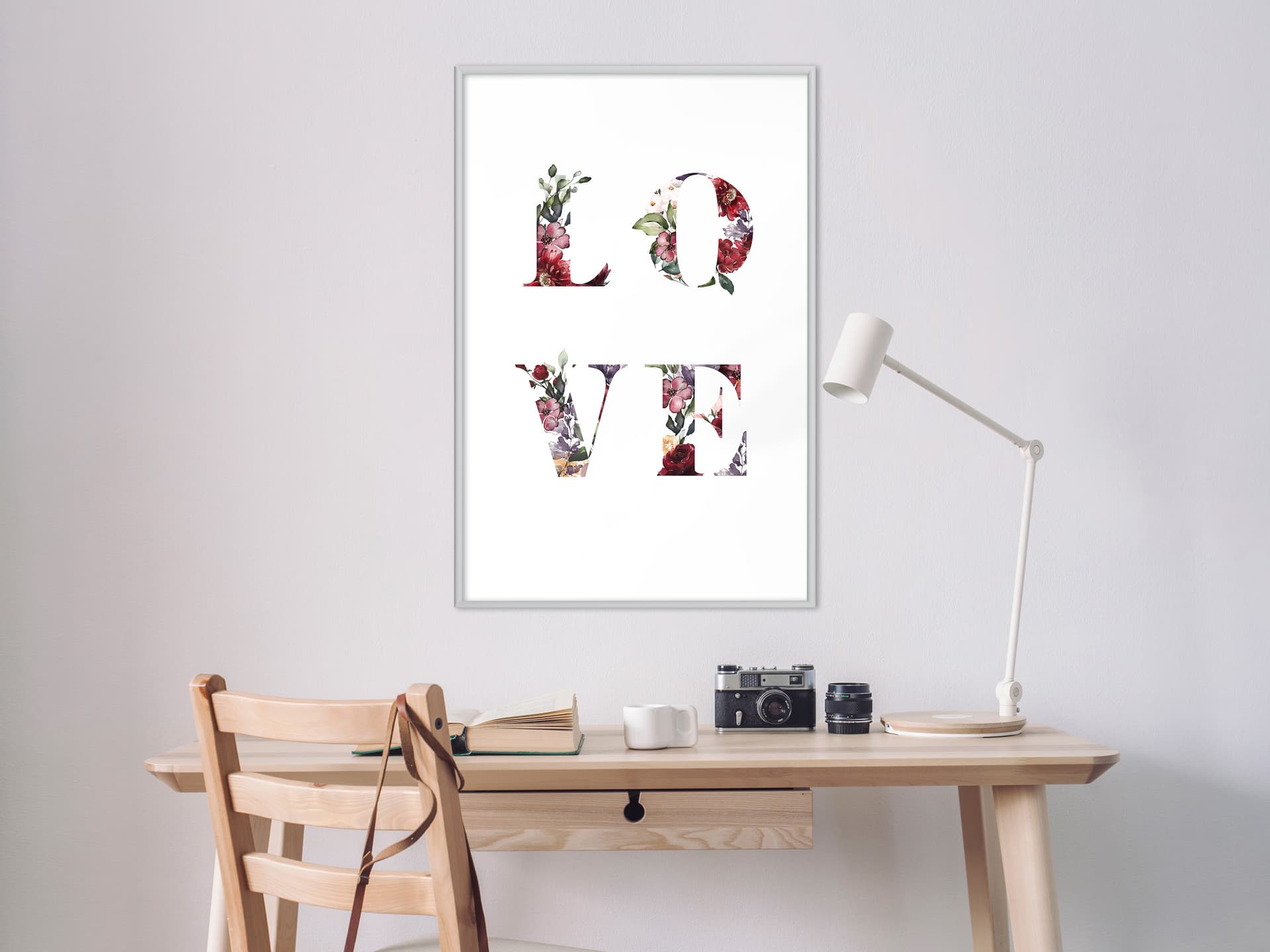 

Plakat - Kwiatowe Love (rozmiar 20x30, wykończenie Rama biała)