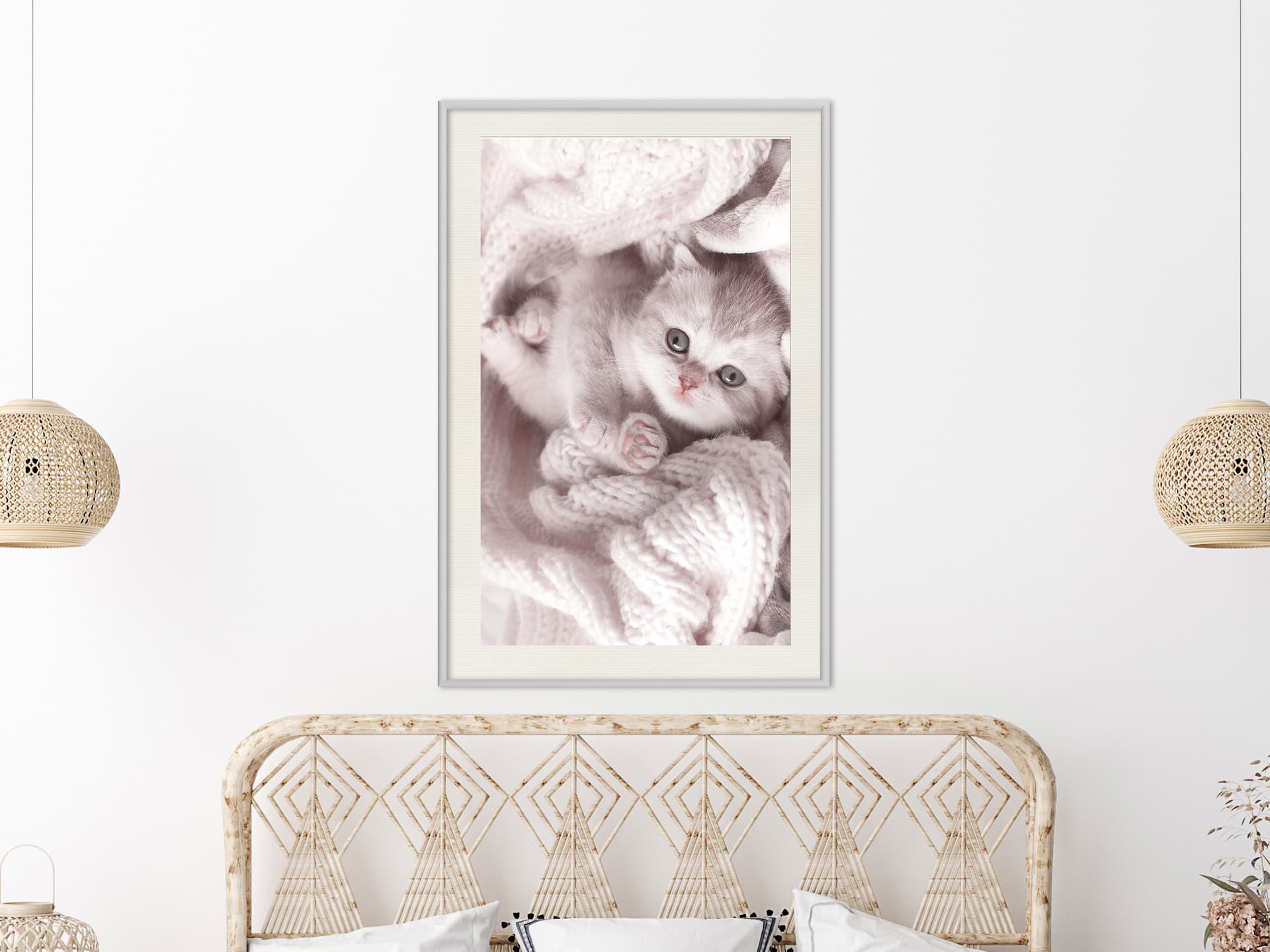 

Plakat - Zaplątany w sweter (rozmiar 20x30, wykończenie Rama biała z passe-partout)