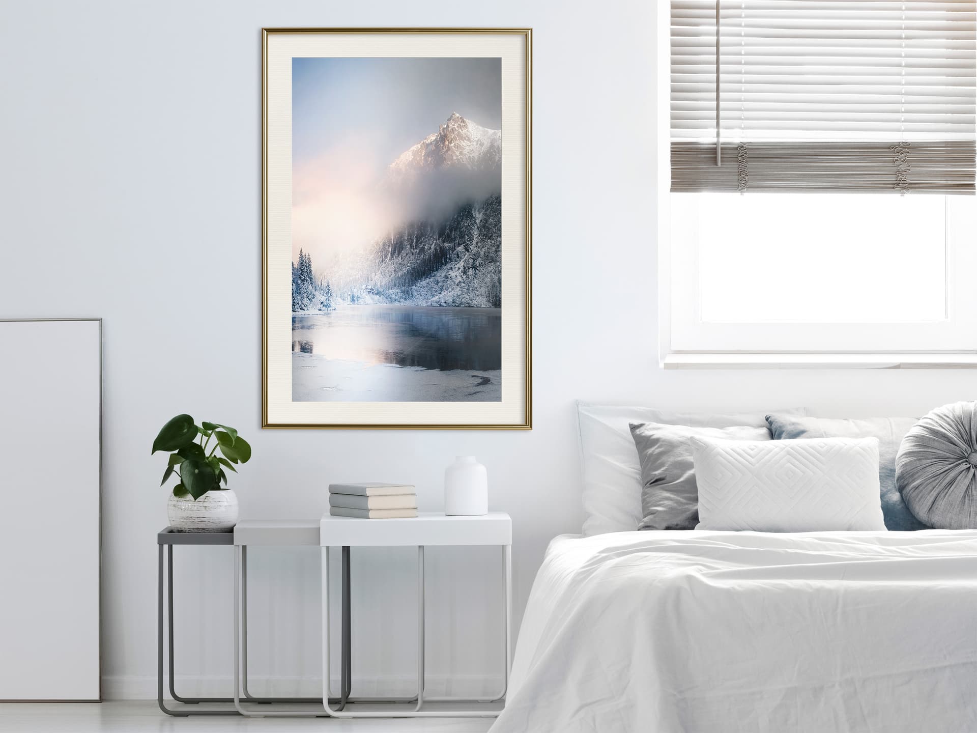 

Plakat - Zima w górach (rozmiar 40x60, wykończenie Rama złota z passe-partout)