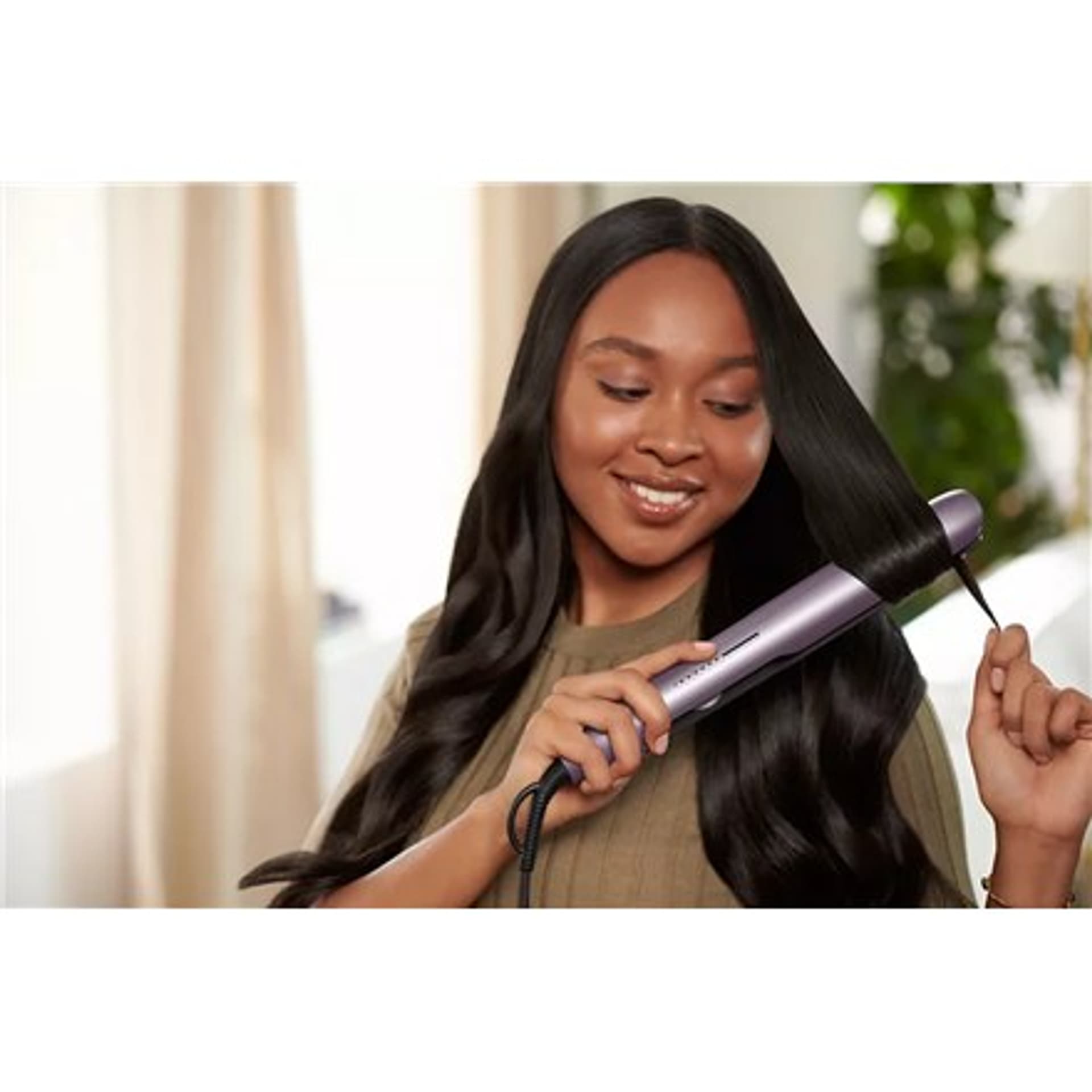

Philips Hair Straitghtener BHS530/00 Ceramiczny system grzewczy, Funkcja jonizacji, Wyświetlacz LED, Temperatura (maks.) 230 °C,