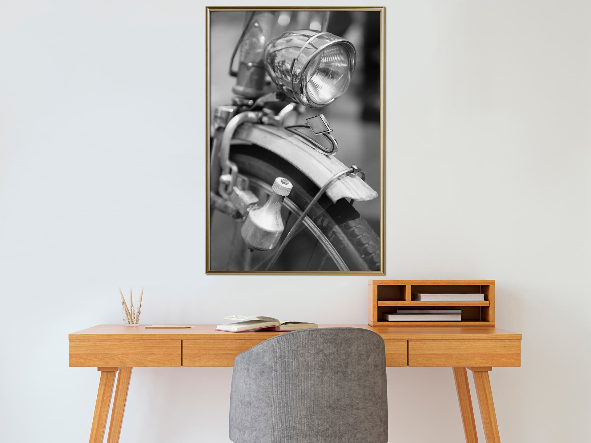 

Plakat - Lampa i dynamo (rozmiar 30x45, wykończenie Rama złota)