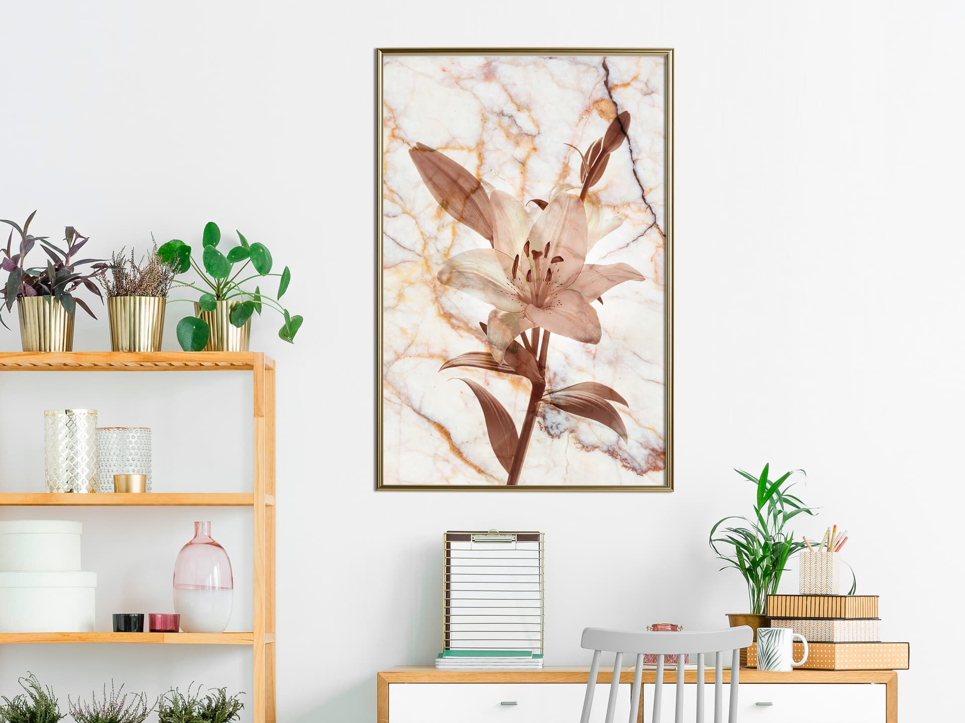 

Plakat - Lilia na tle marmuru (rozmiar 30x45, wykończenie Rama złota)