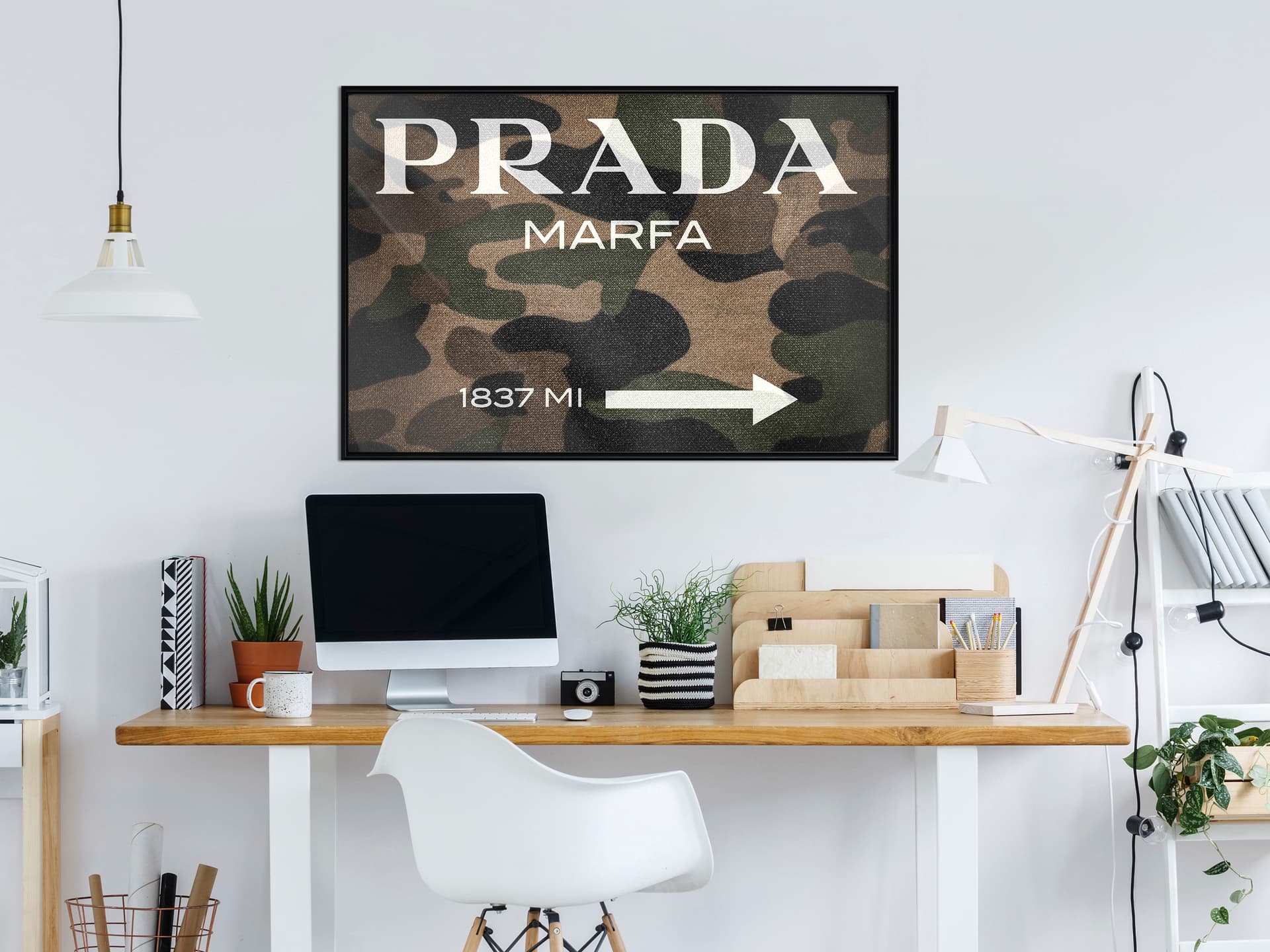 

Plakat - Prada (moro) (rozmiar 30x20, wykończenie Rama czarna)