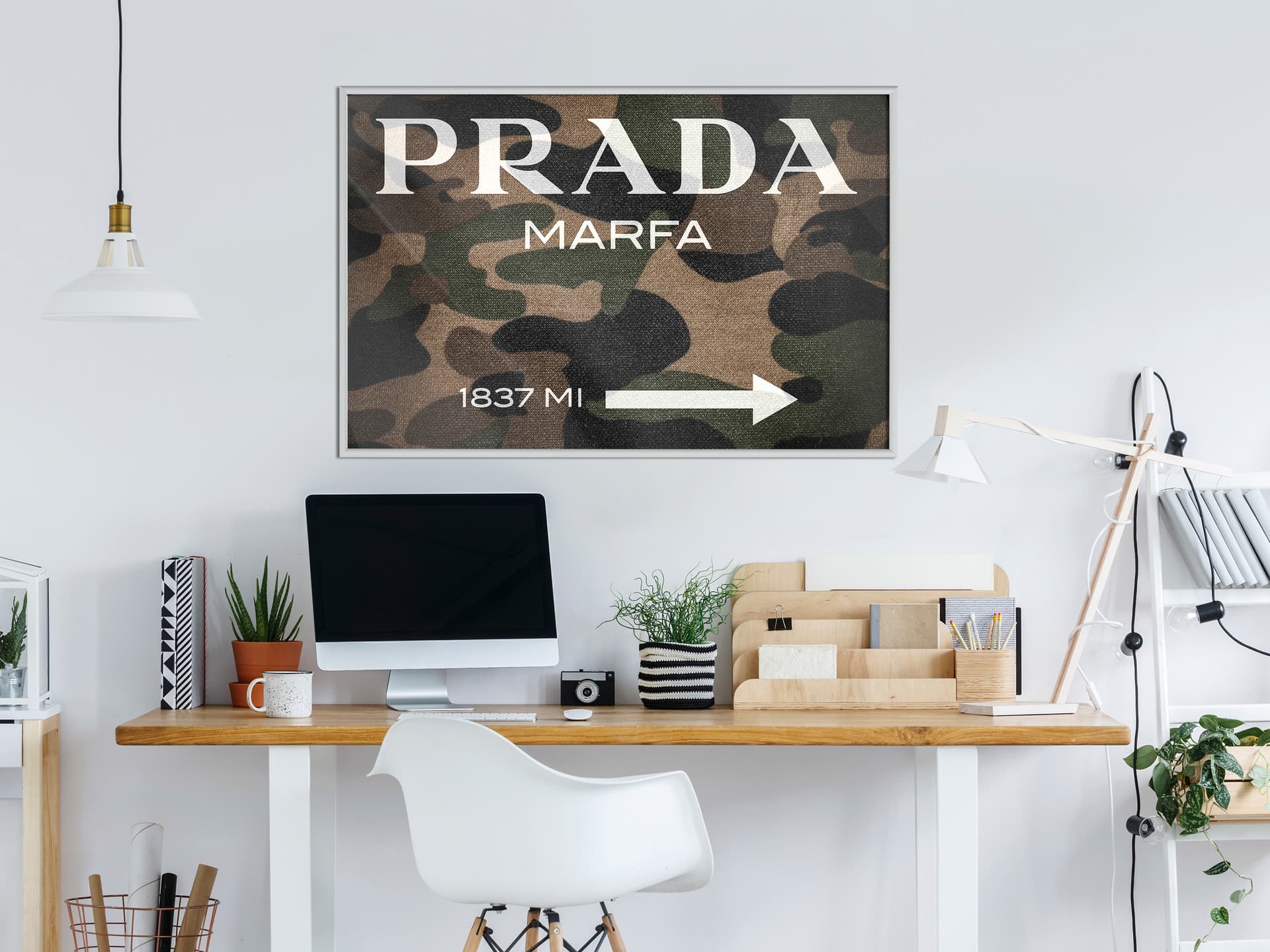 

Plakat - Prada (moro) (rozmiar 30x20, wykończenie Rama biała)