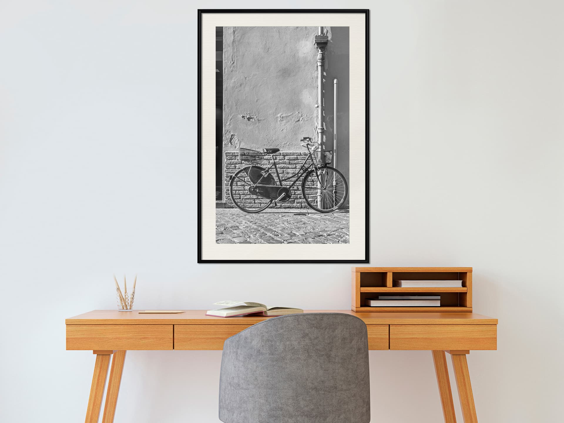 

Plakat - Rower z czarnymi oponami (rozmiar 30x45, wykończenie Rama czarna z passe-partout)