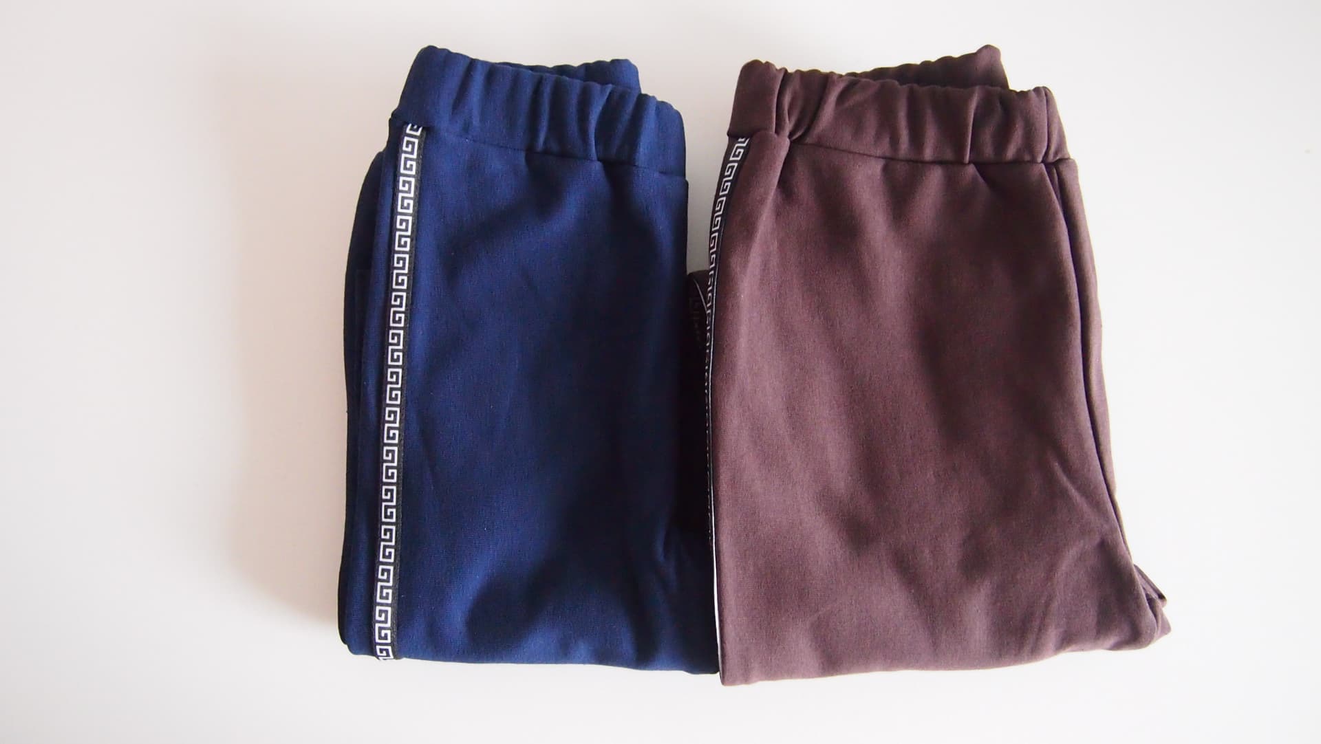 

SPODNIE MARTA LAMPAS R.116-158 (kolor czarny, rozmiar 122)